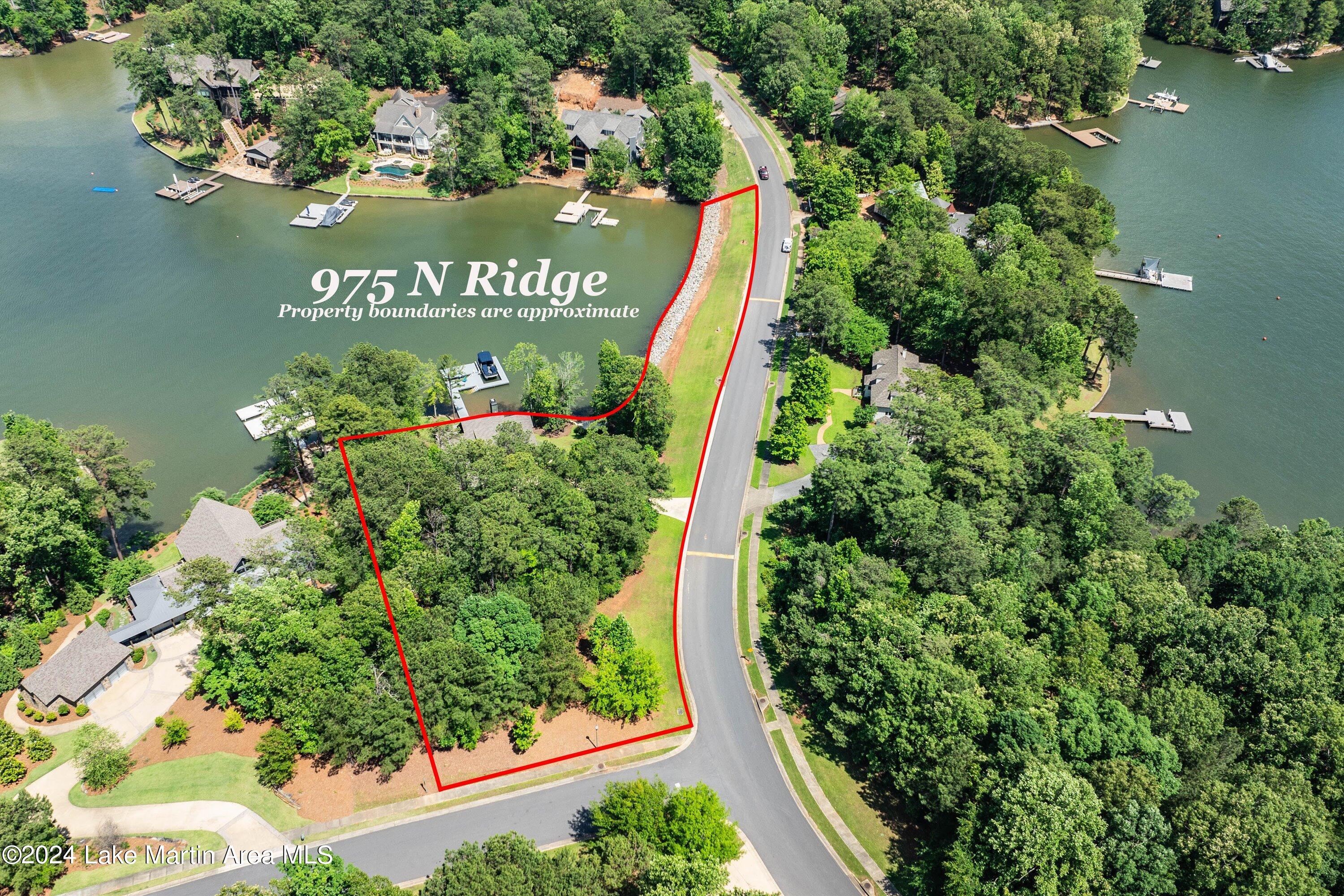 975 North Ridge