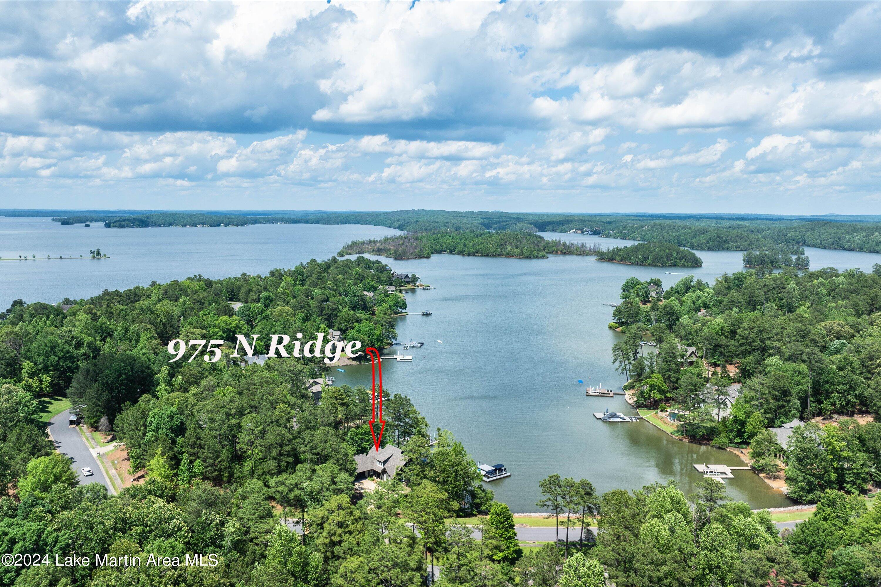975 North Ridge