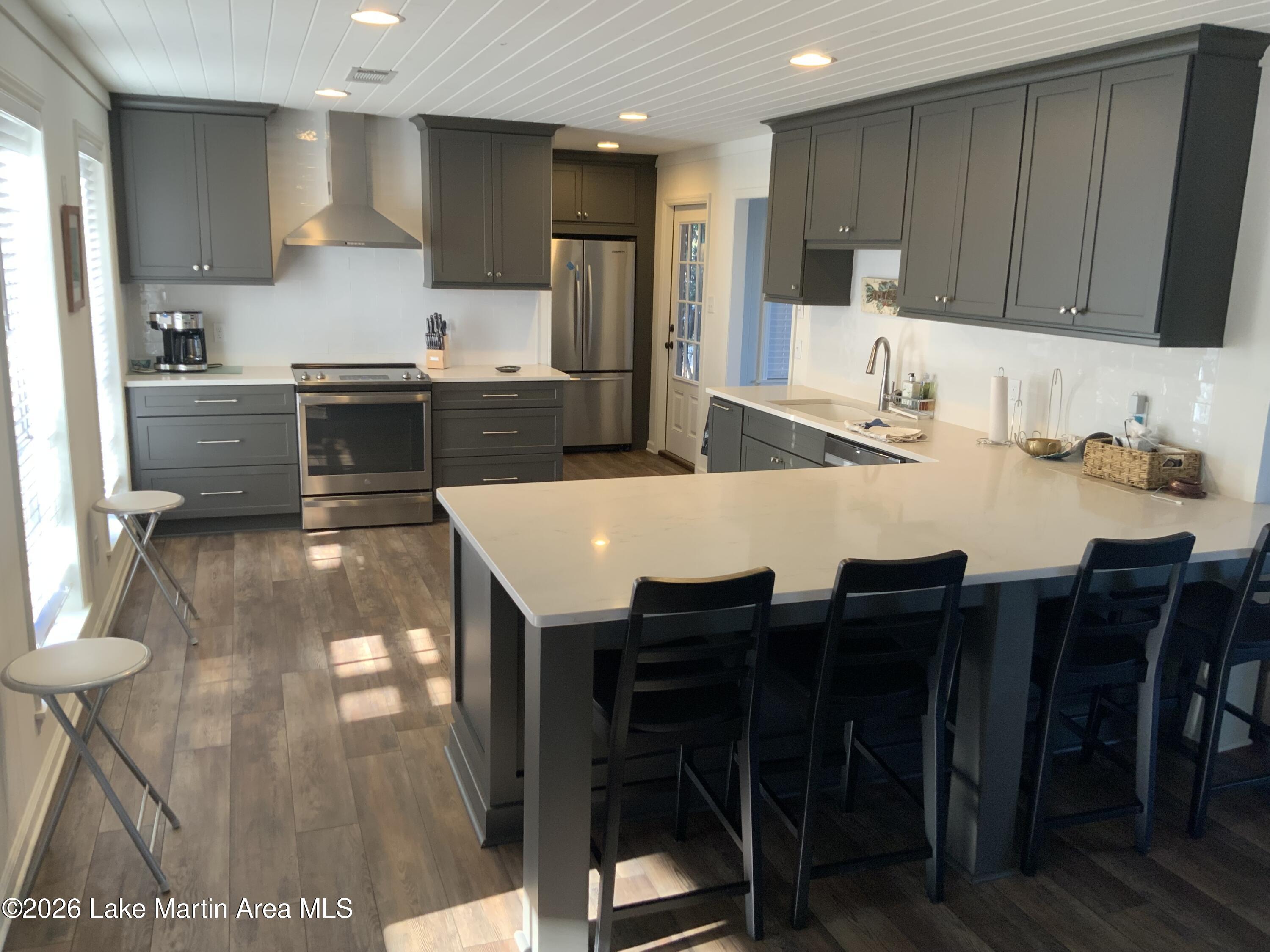 105 Windjammer