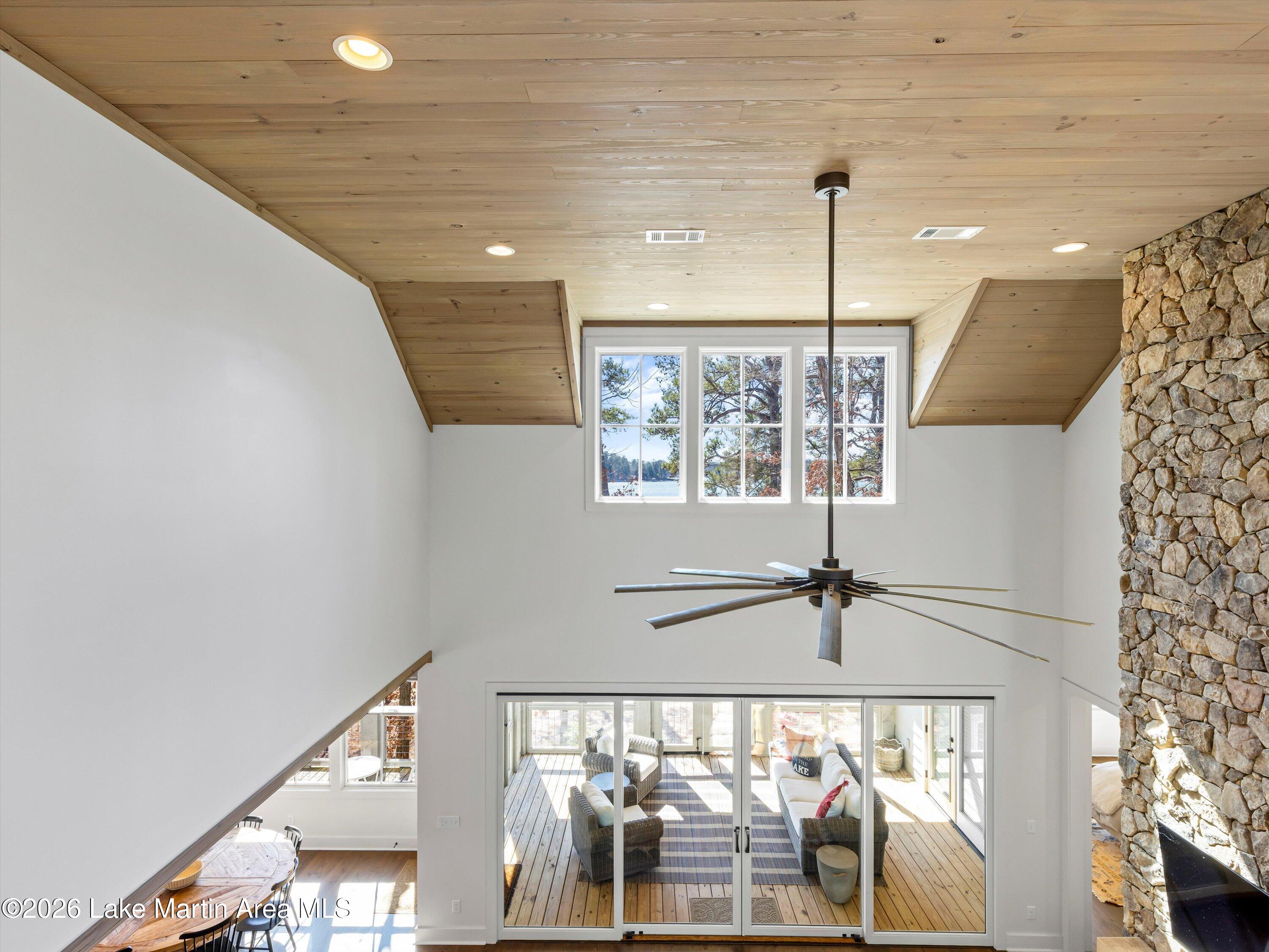 122 Canoe Pt
