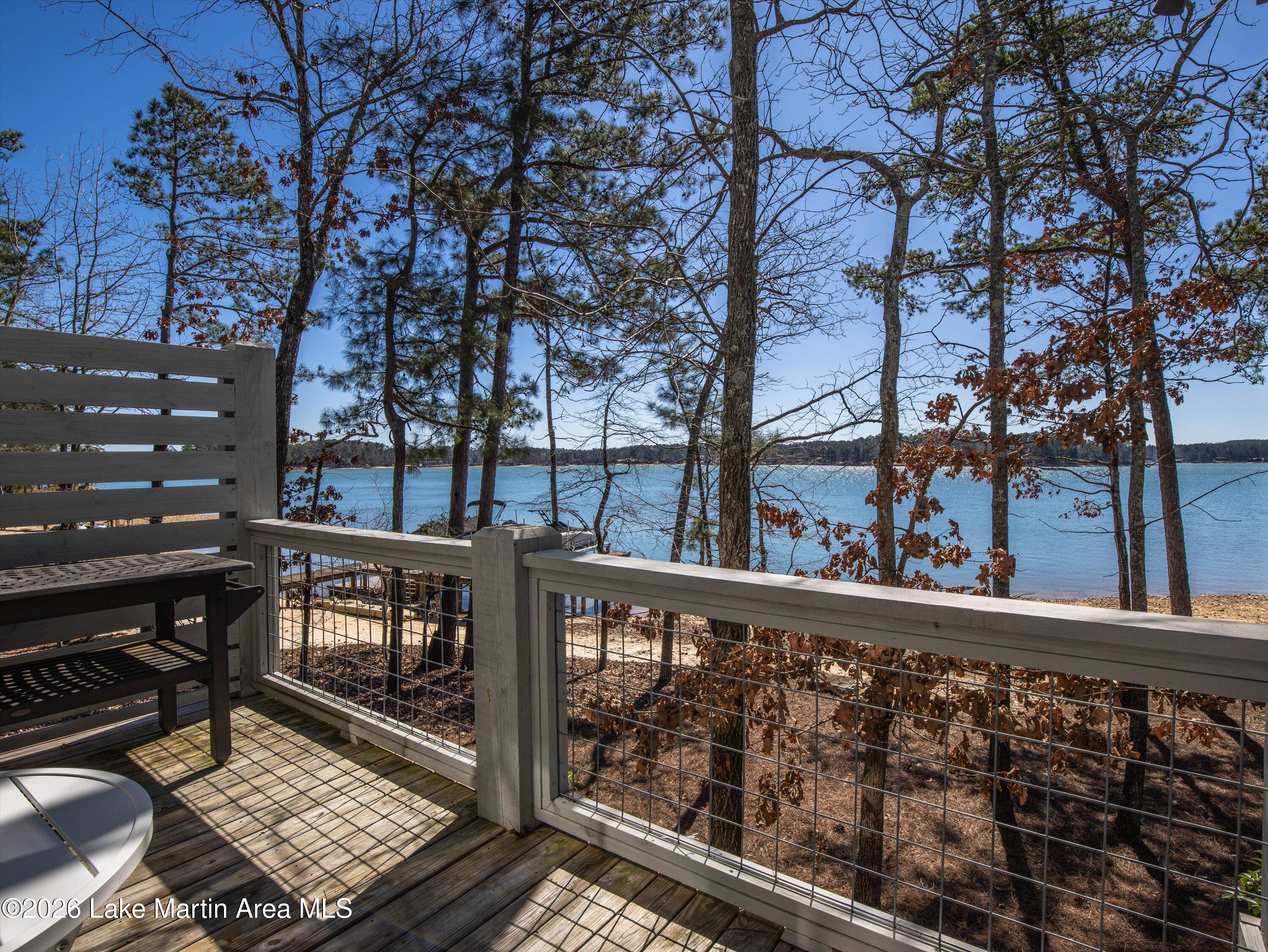 122 Canoe Pt
