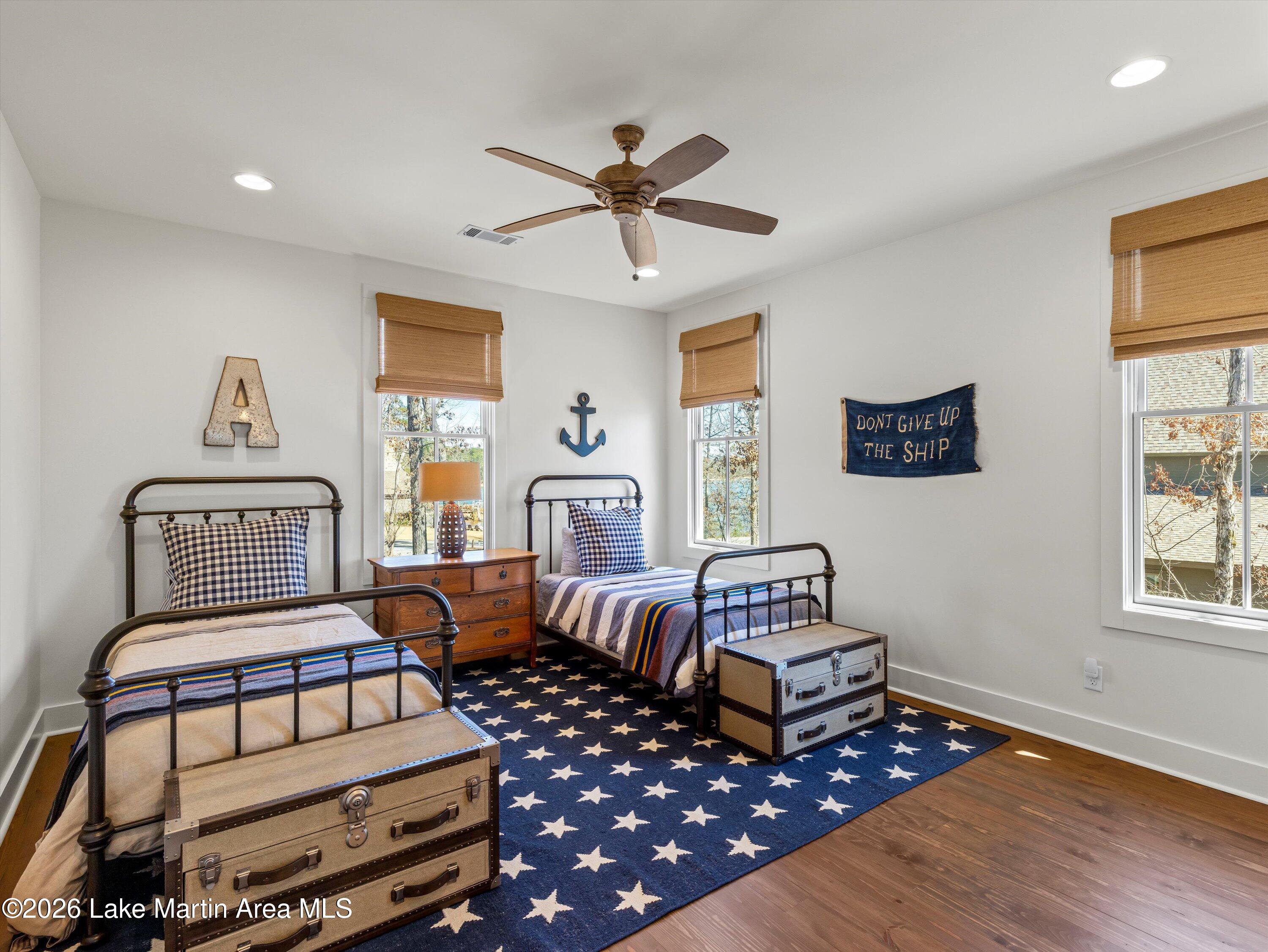122 Canoe Pt