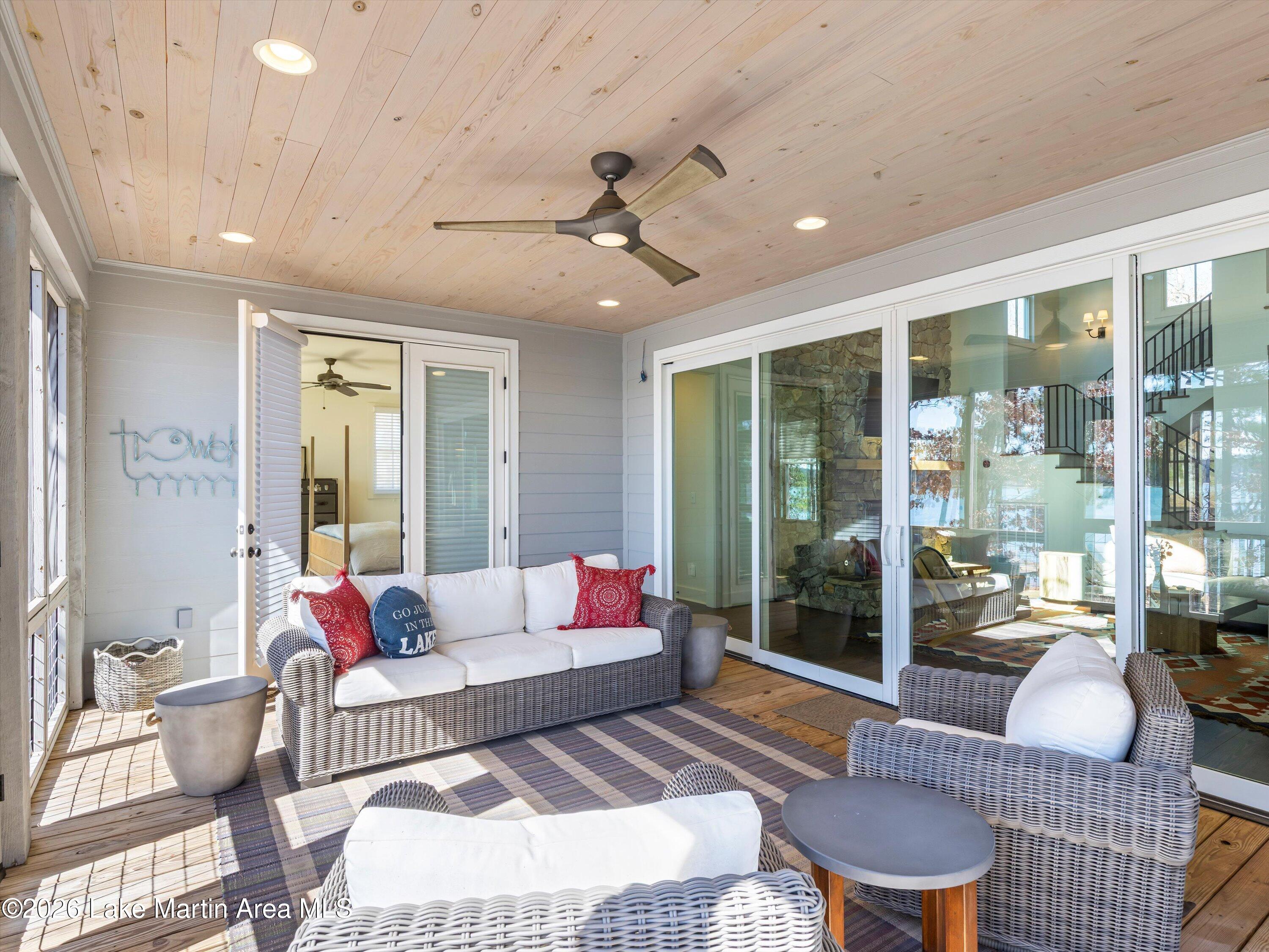 122 Canoe Pt