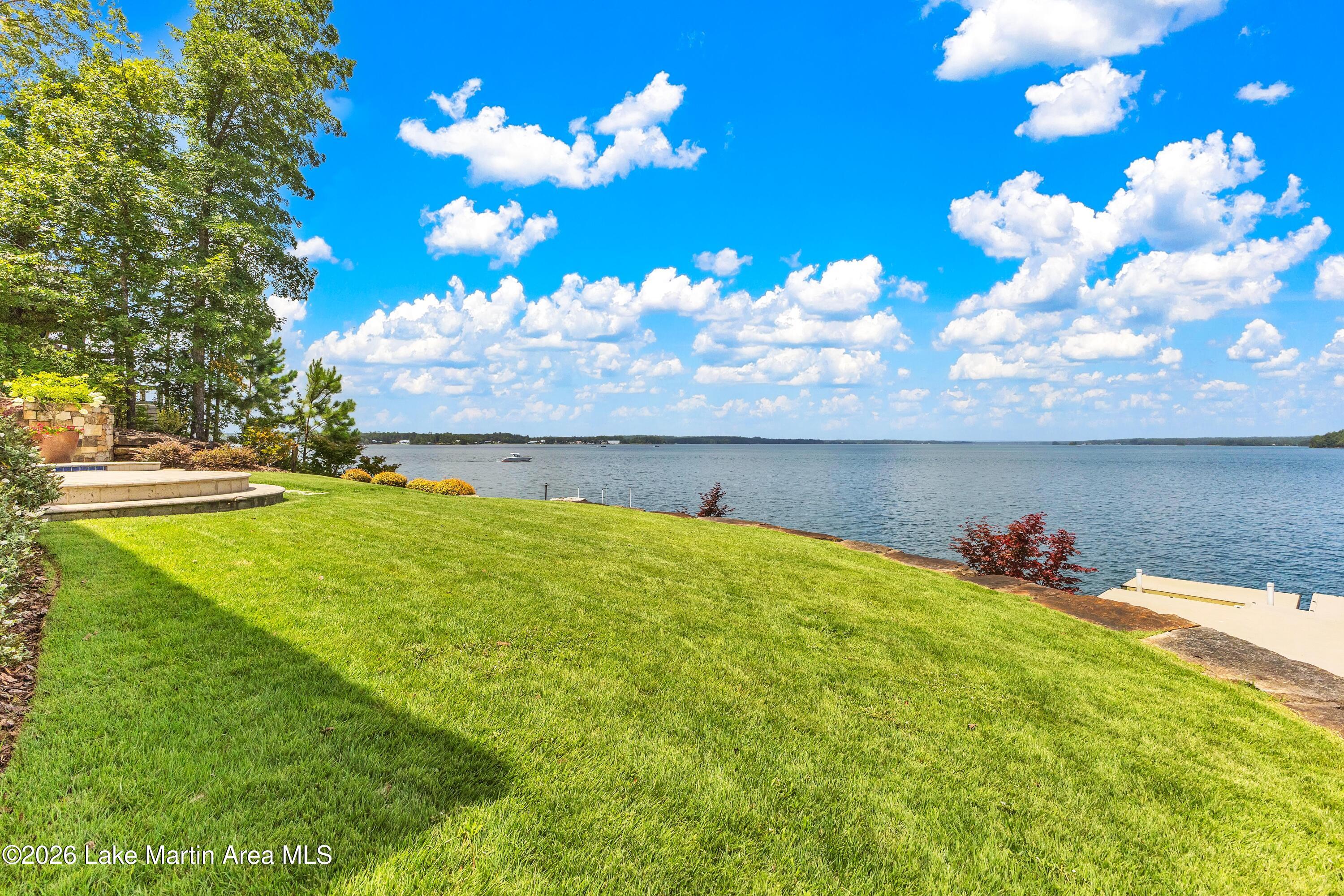 160 Dawson Pt