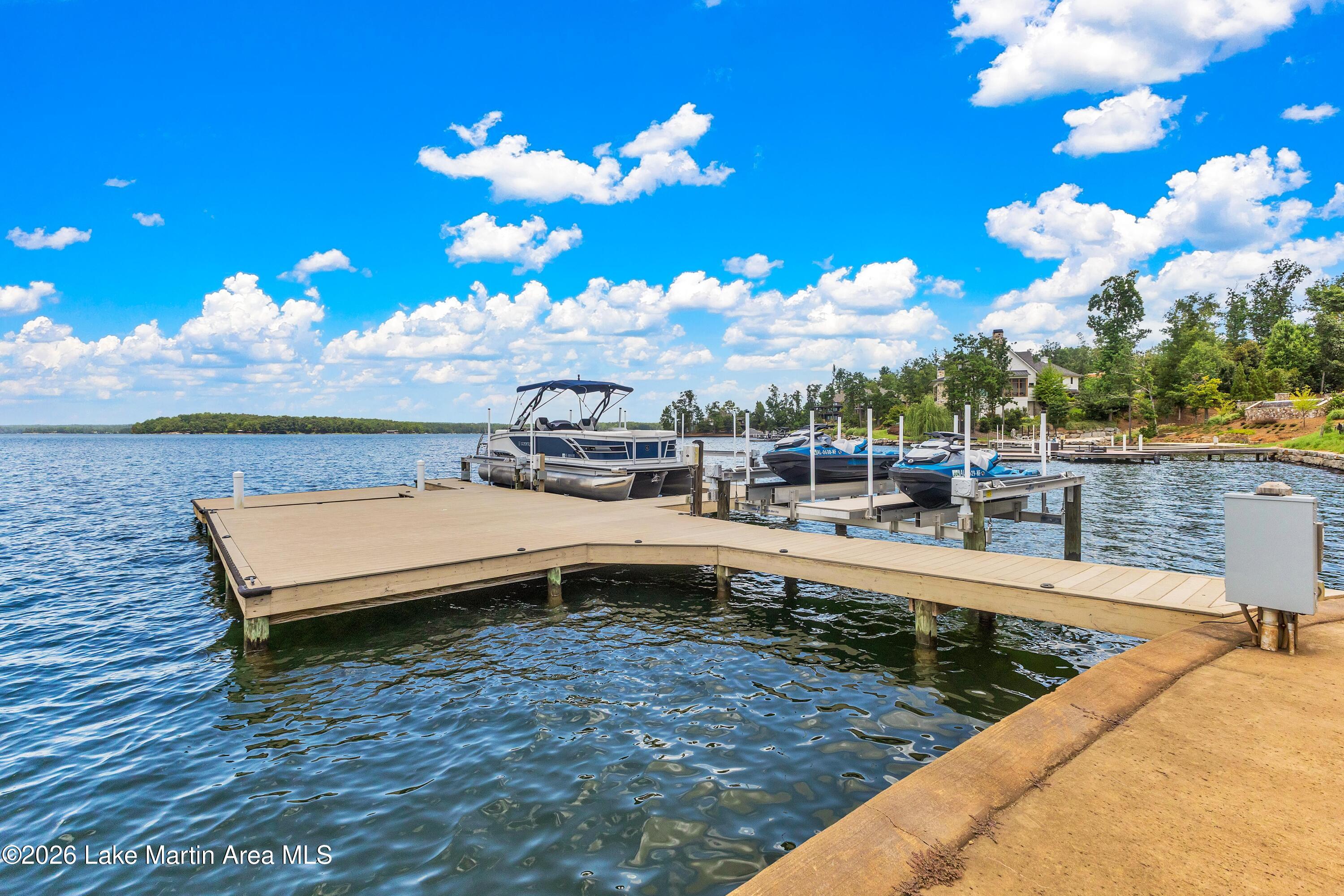 160 Dawson Pt