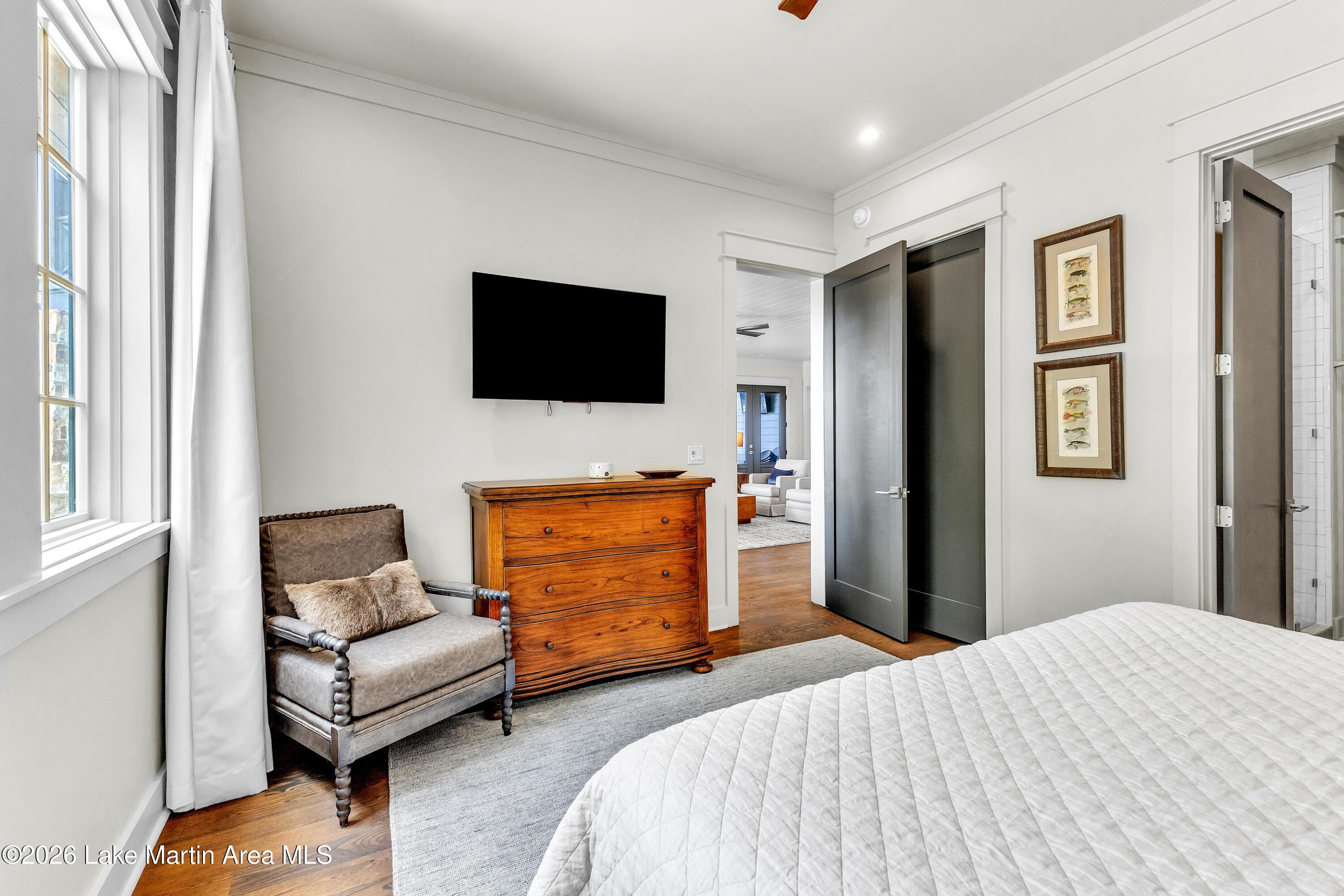 160 Dawson Pt