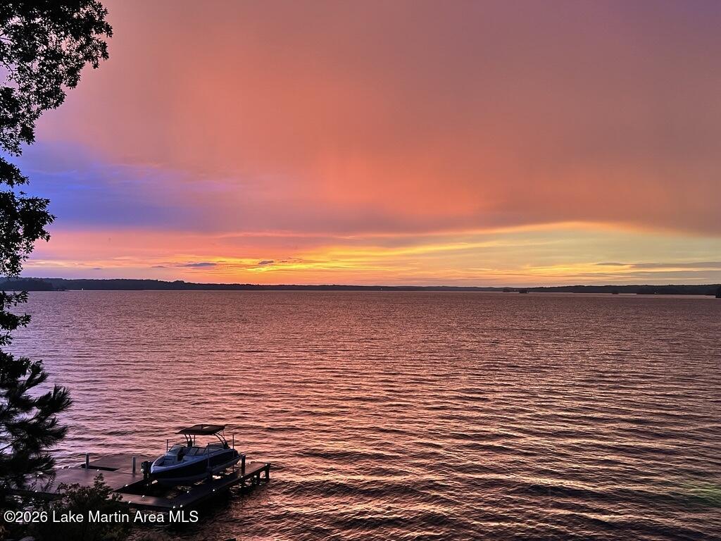 160 Dawson Pt