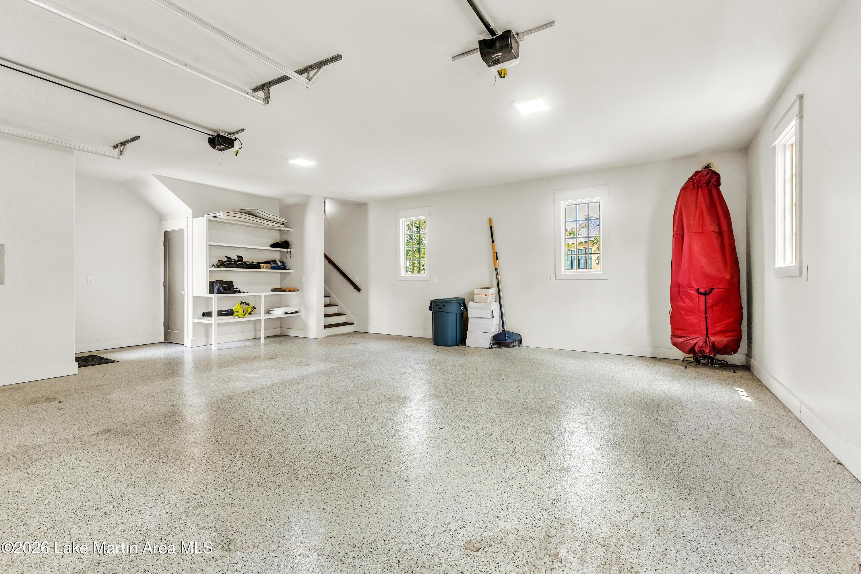 160 Dawson Pt