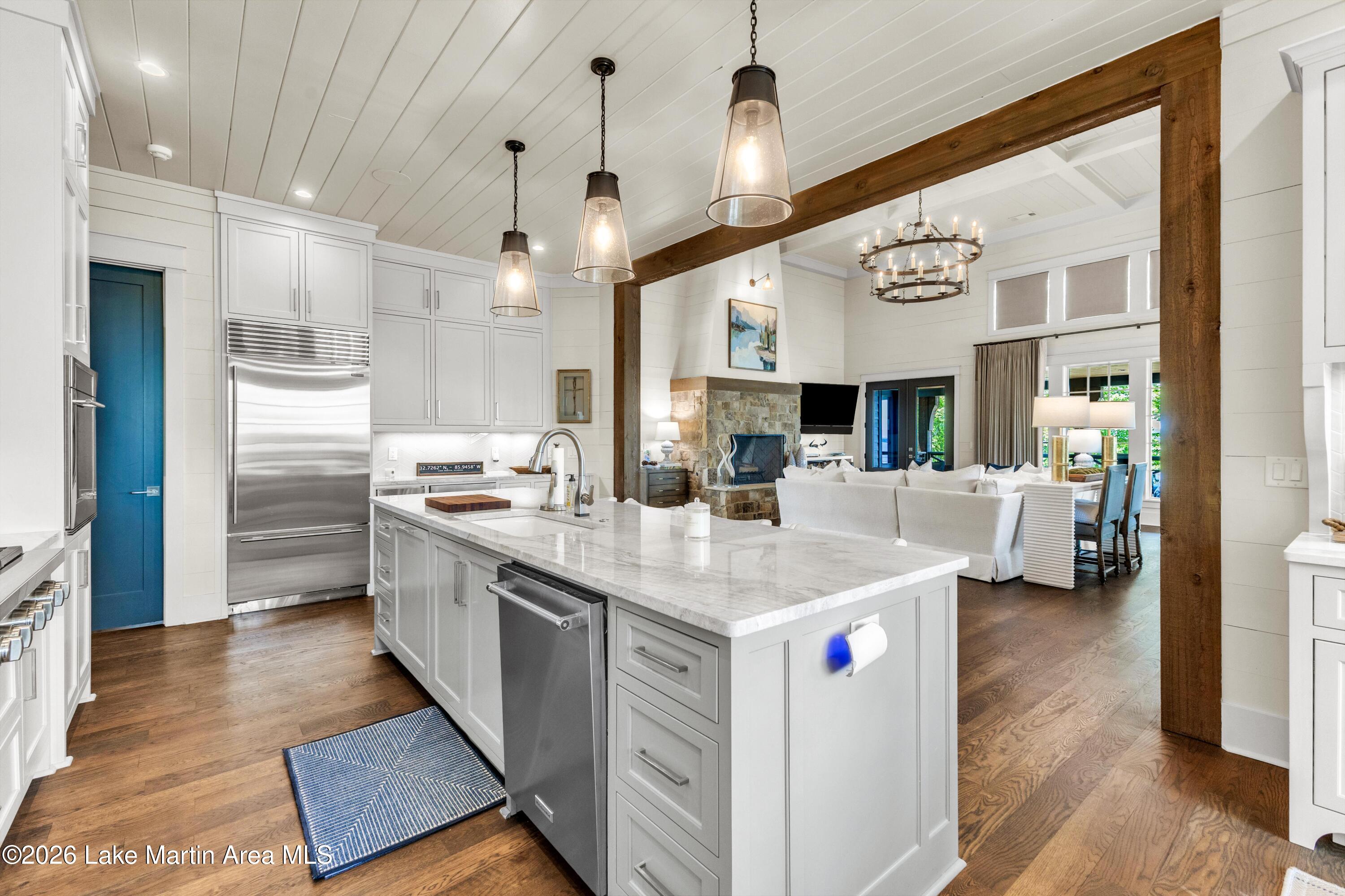 160 Dawson Pt