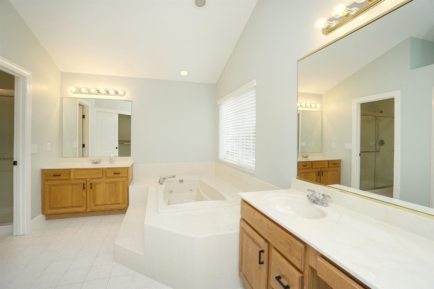 118 Highcliff Court