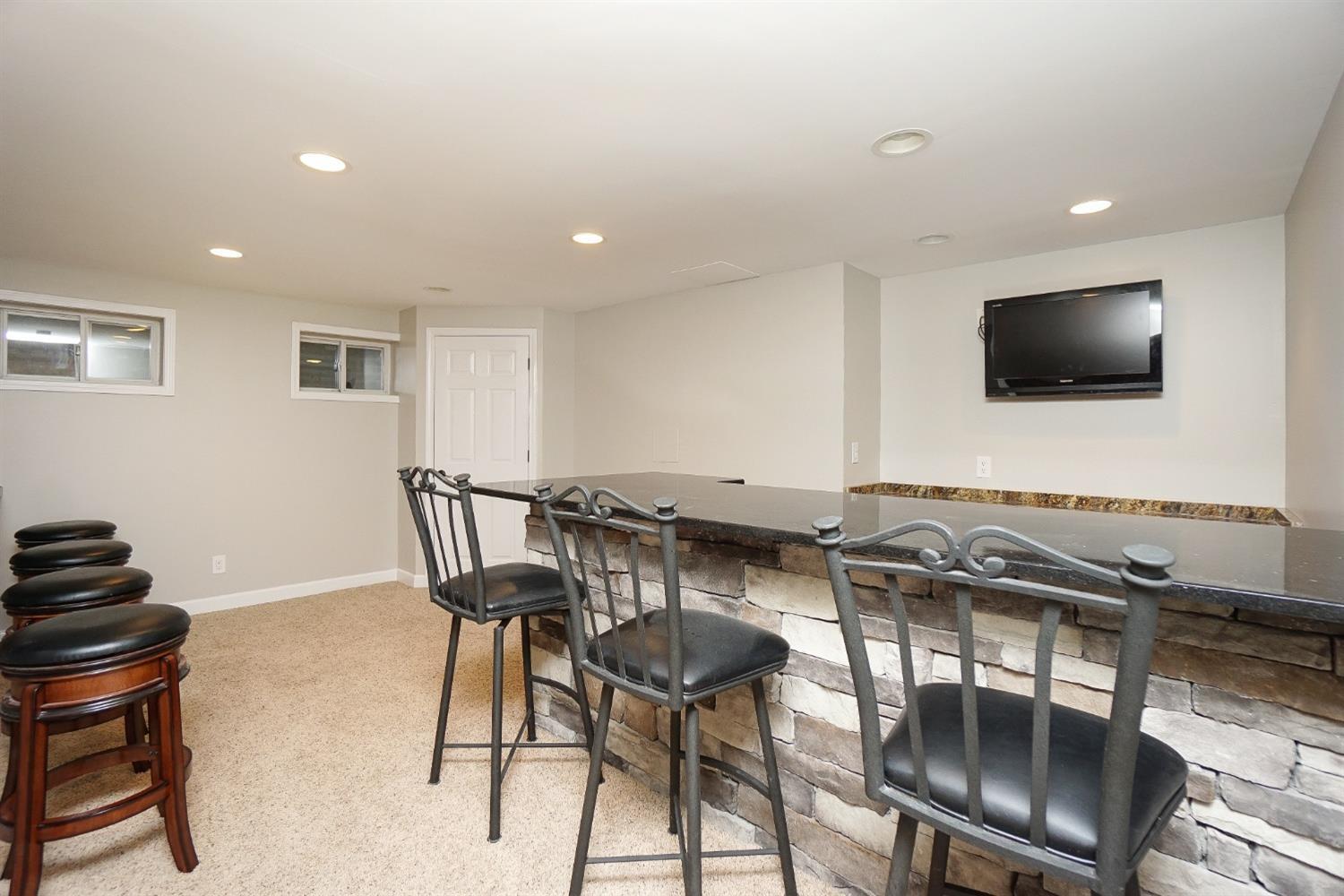 118 Highcliff Court