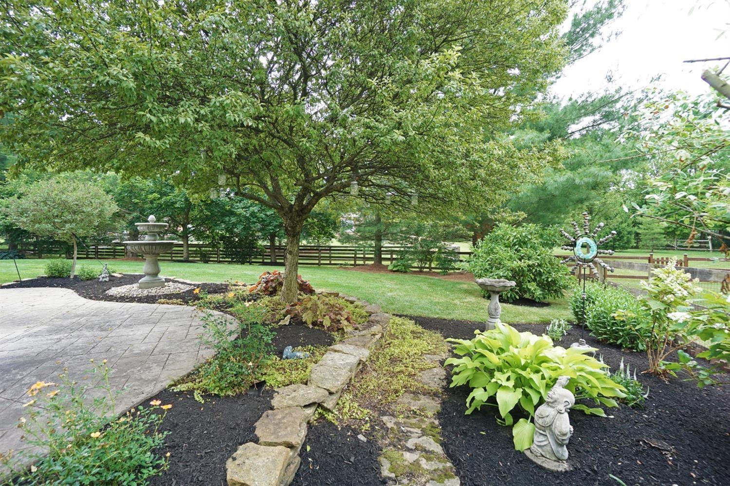 118 Highcliff Court