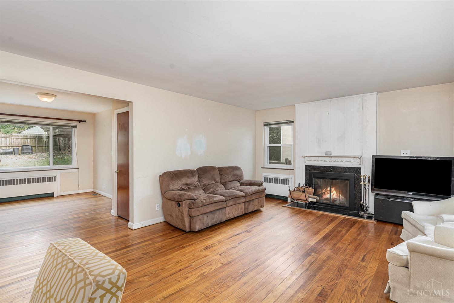 6259 Crestview Place