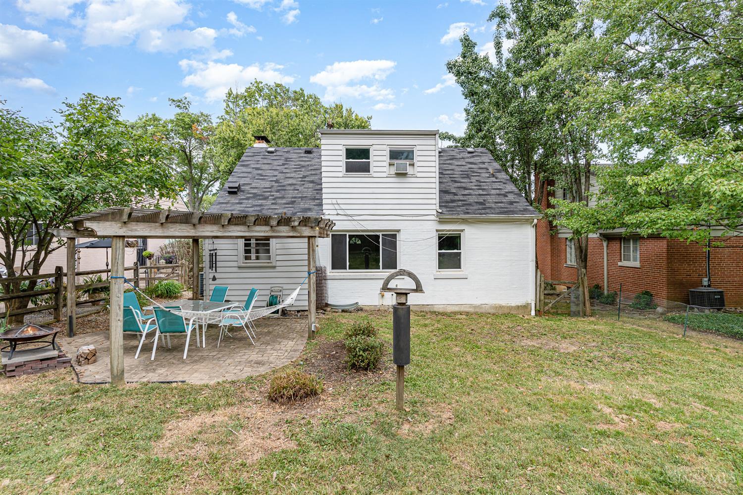 6259 Crestview Place