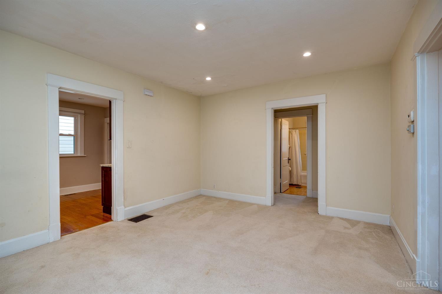 7312 Plainfield Road