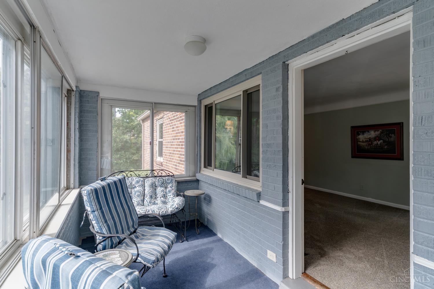 6047 Pawnee Drive