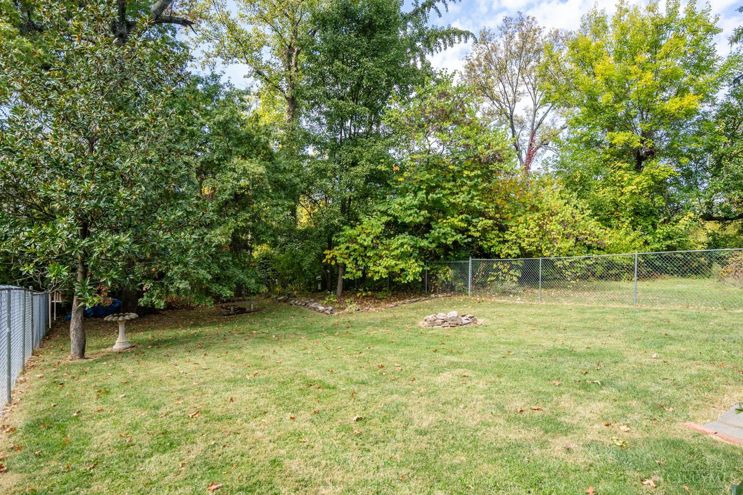 6047 Pawnee Drive