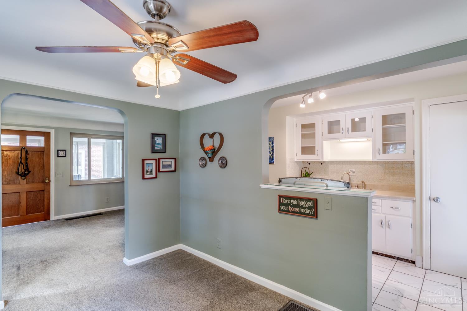 6047 Pawnee Drive