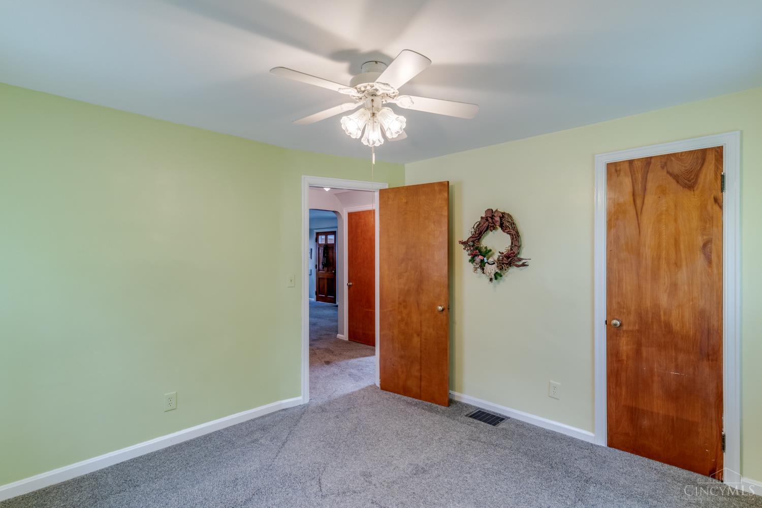 6047 Pawnee Drive
