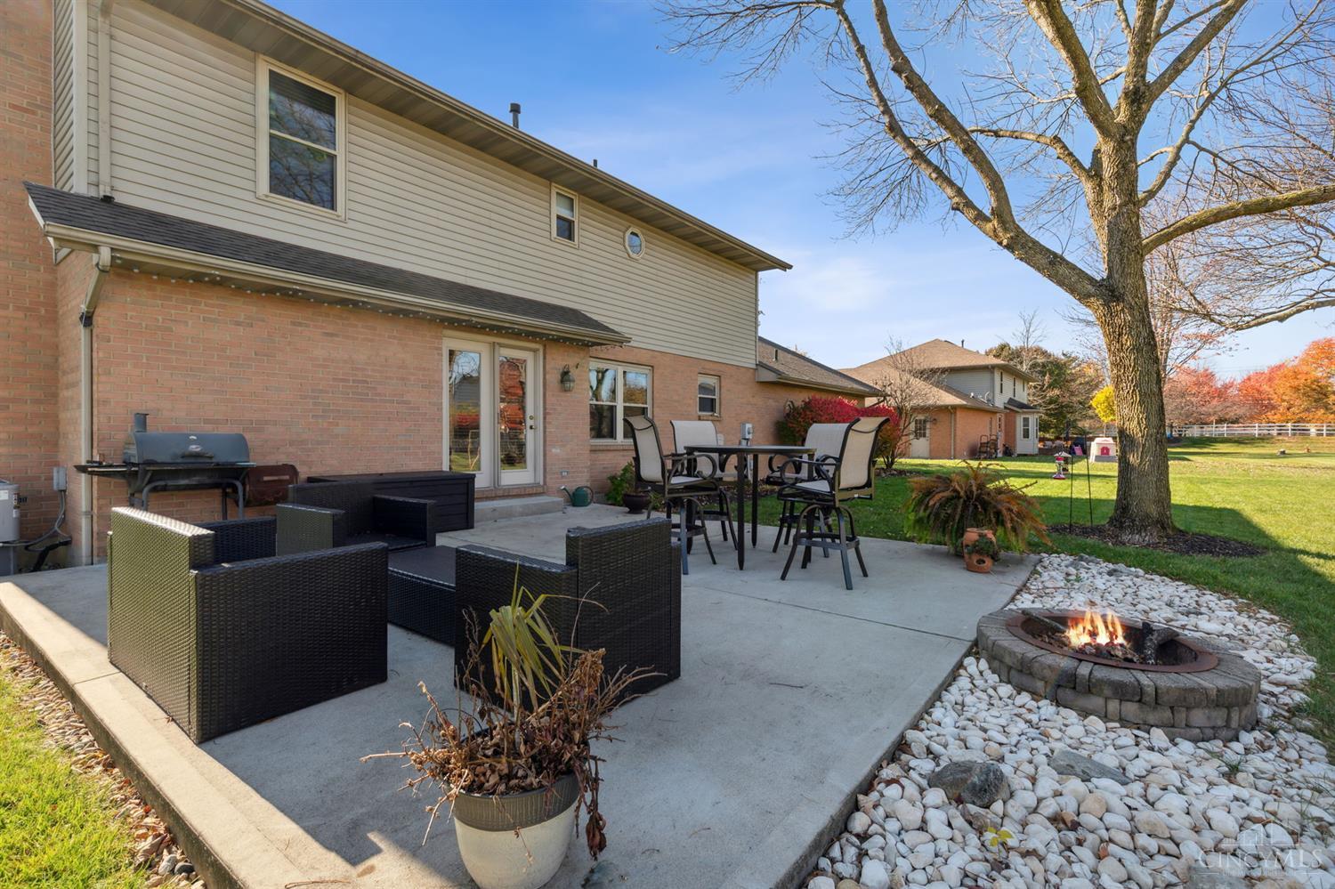 6859 Foxfield Drive