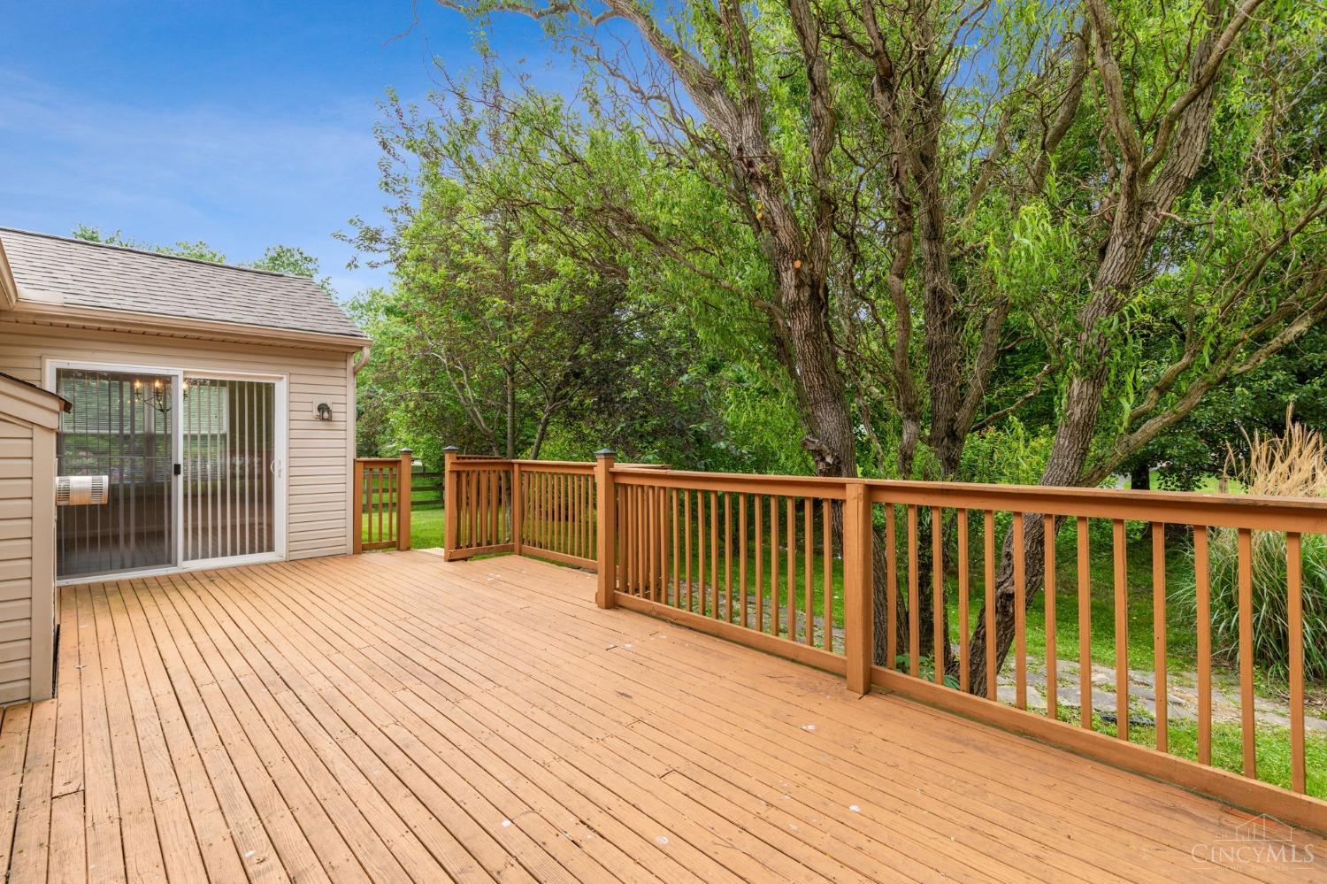 2370 Vista Lake Drive