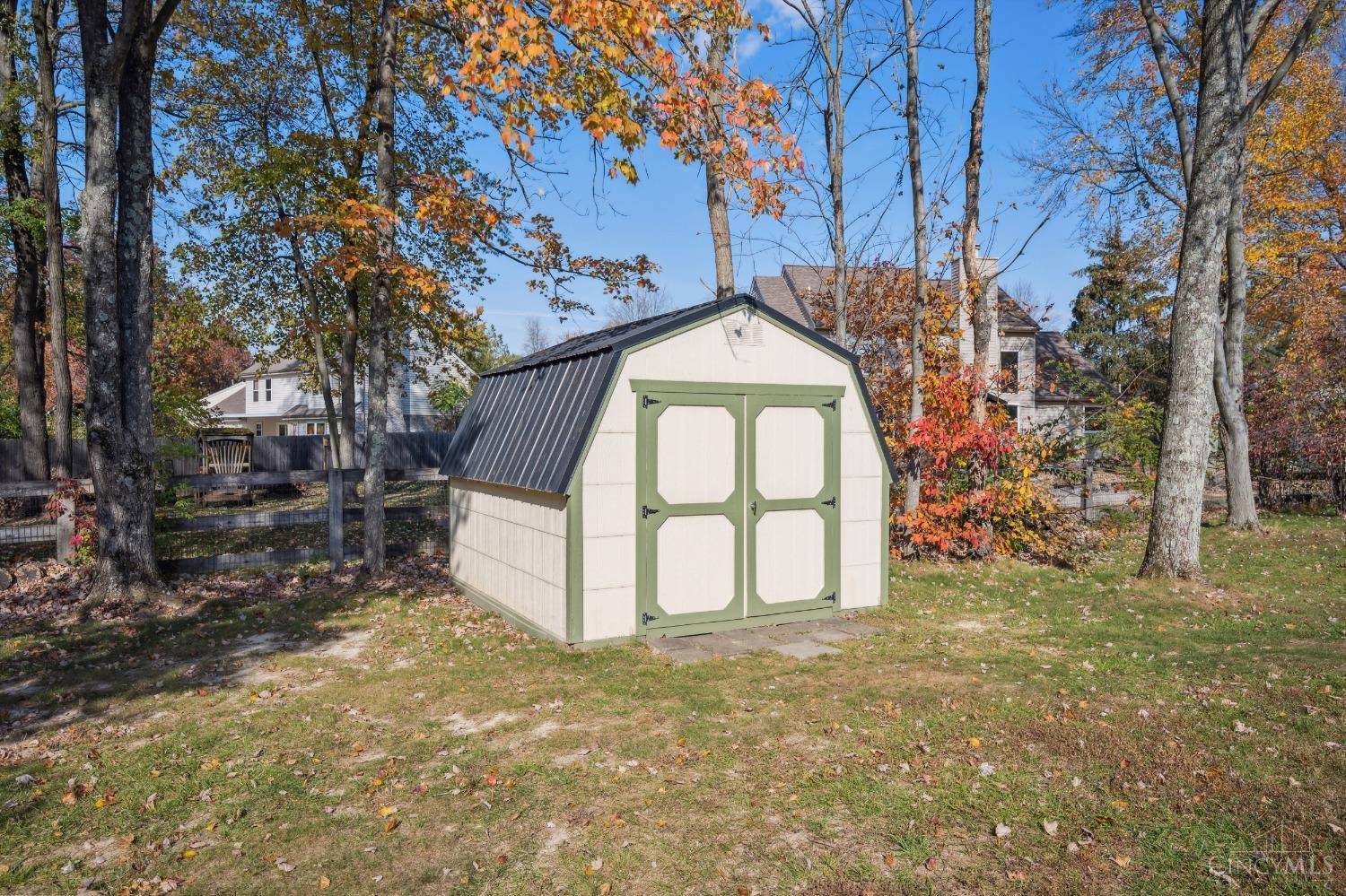 3737 Chestnut Way
