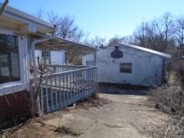 2563 Niagara Street