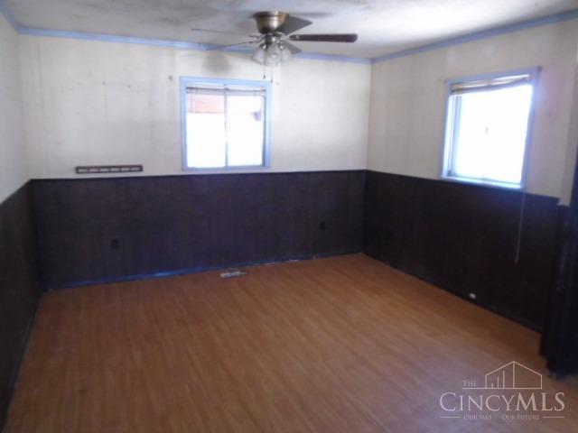 2563 Niagara Street