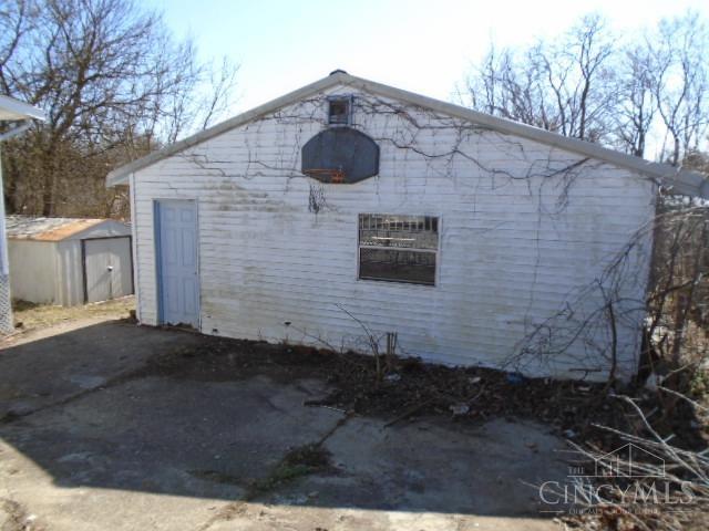 2563 Niagara Street