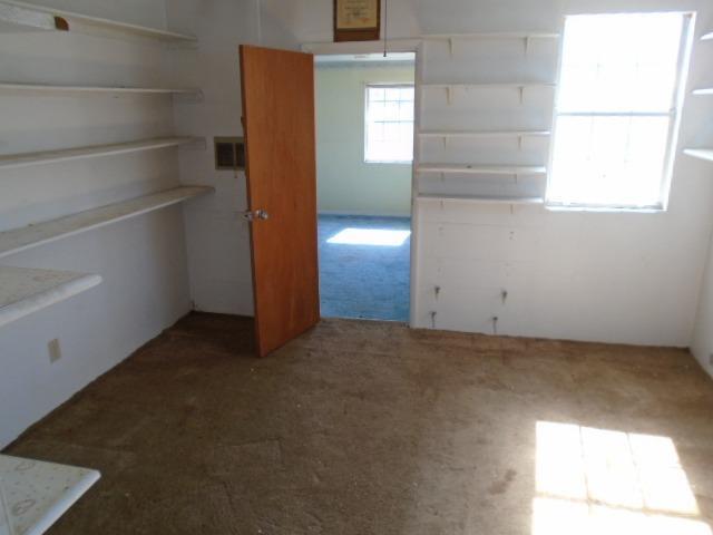 2563 Niagara Street