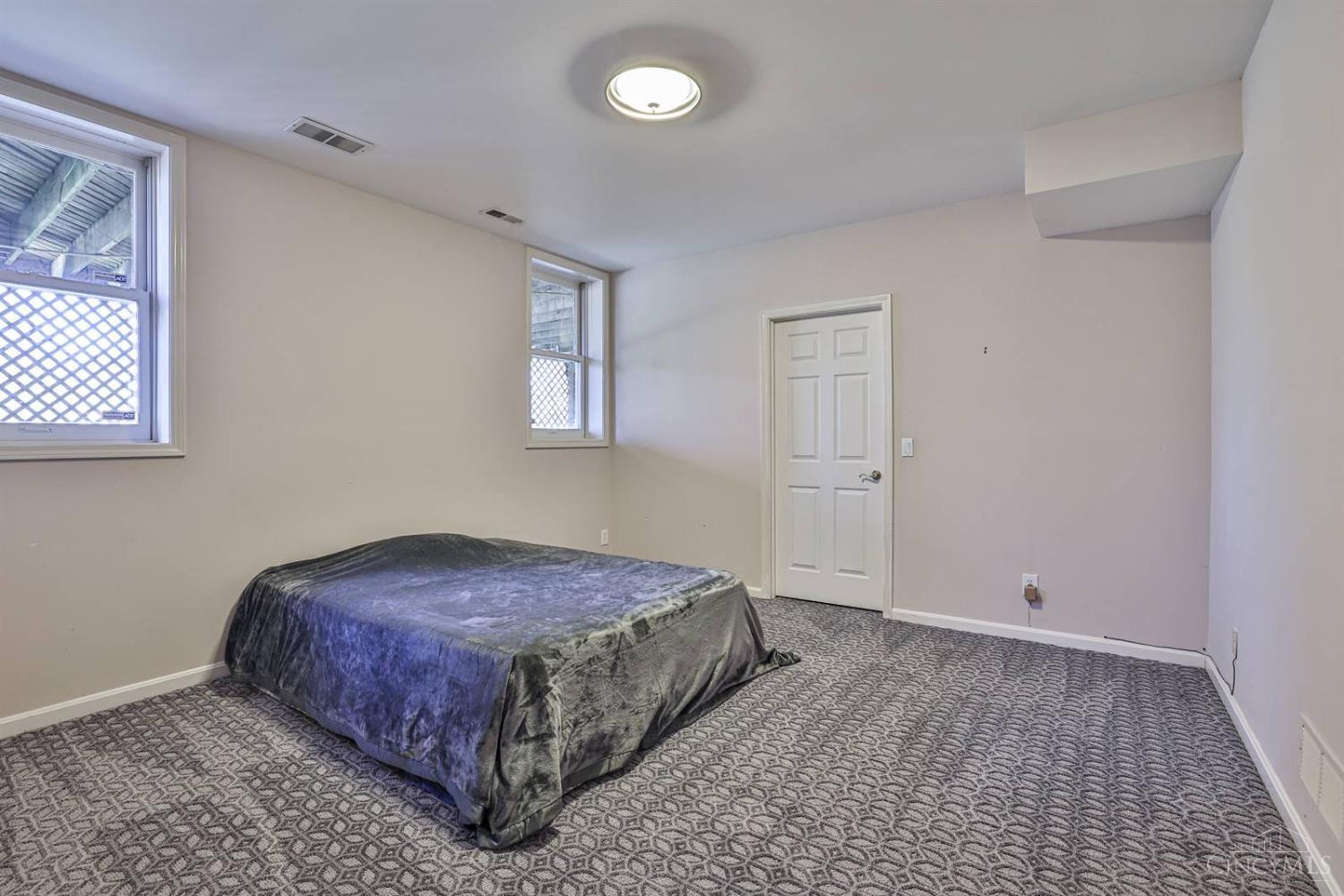 10647 Deerfield Road
