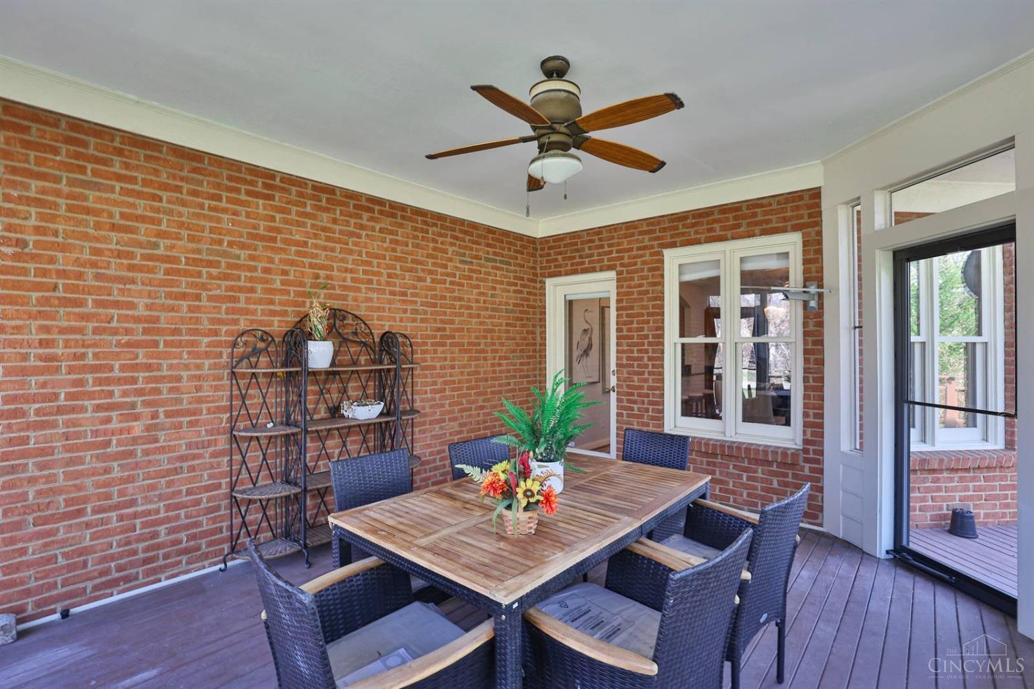 10647 Deerfield Road