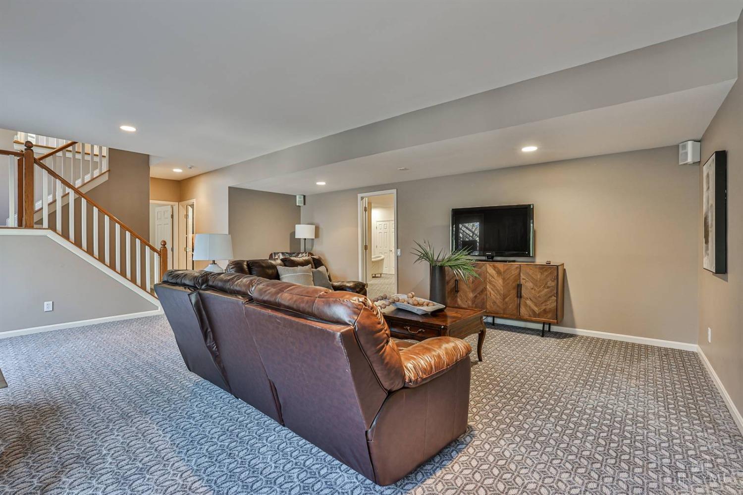 10647 Deerfield Road