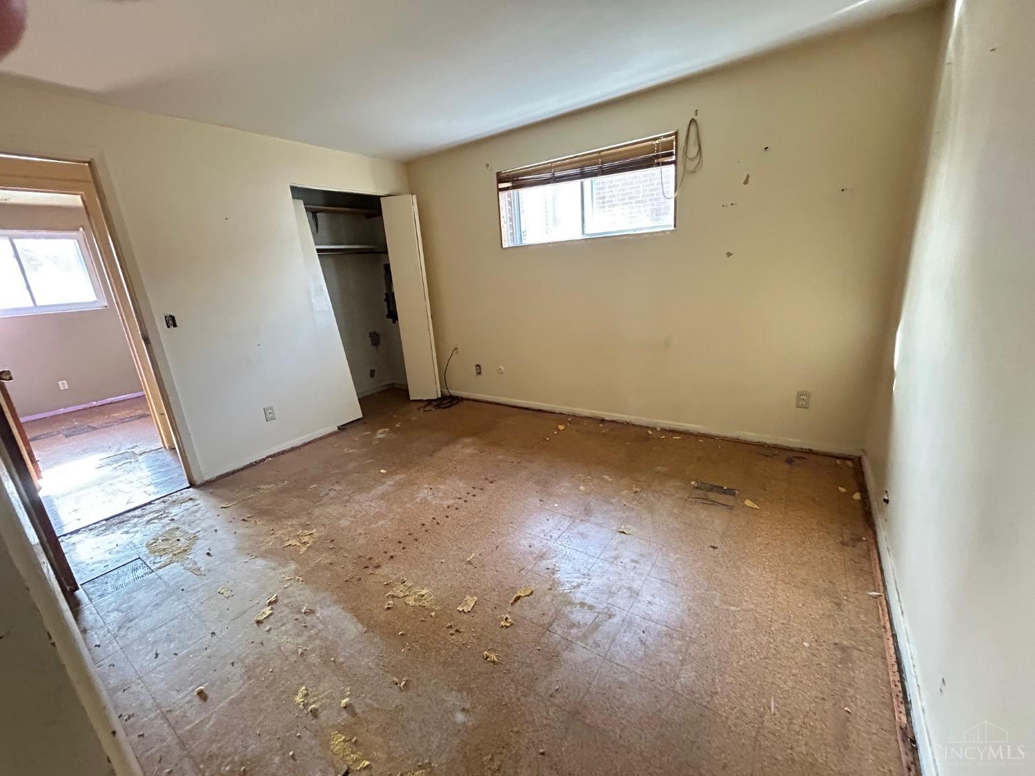 287 Shaker Court