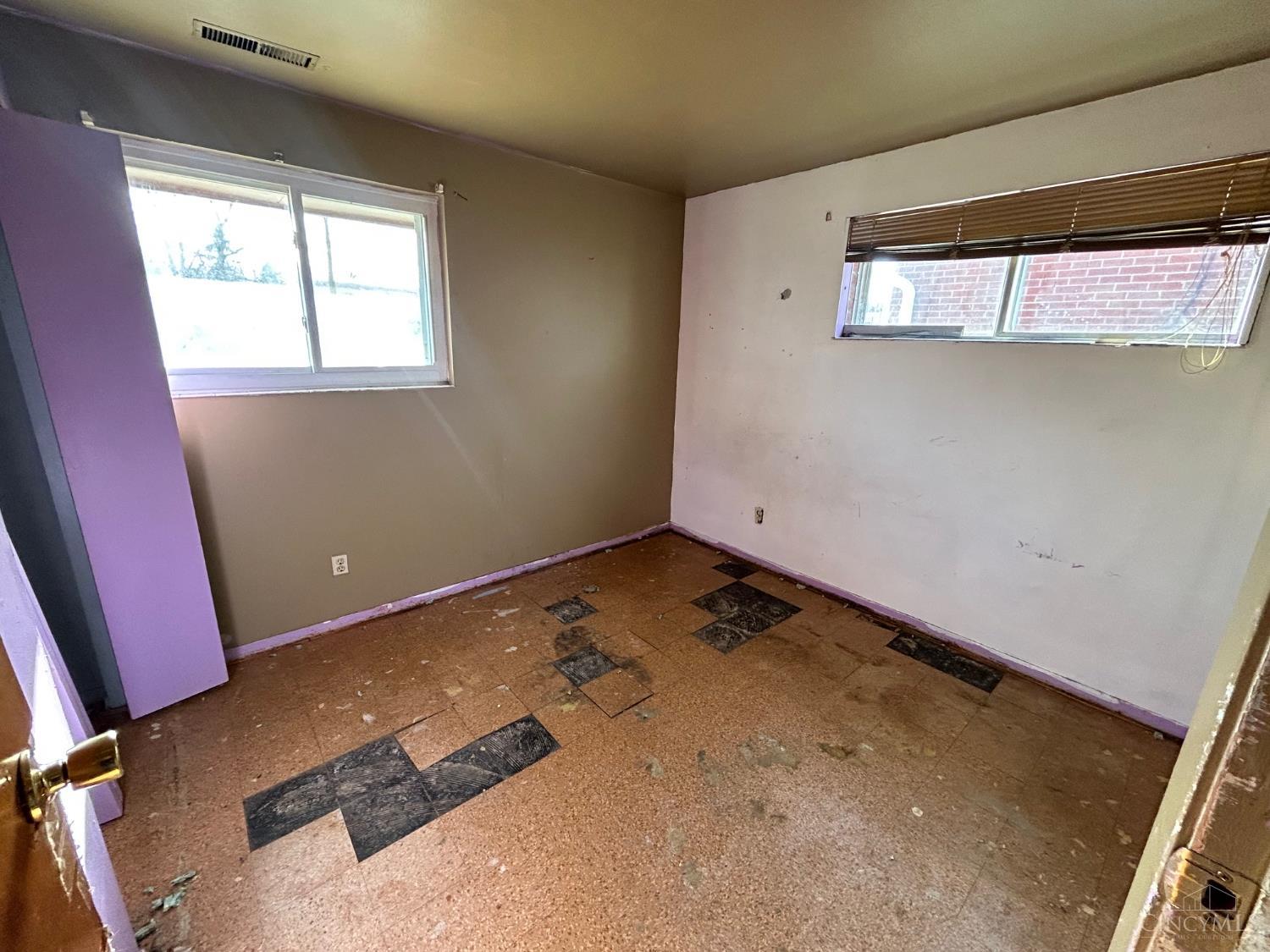 287 Shaker Court