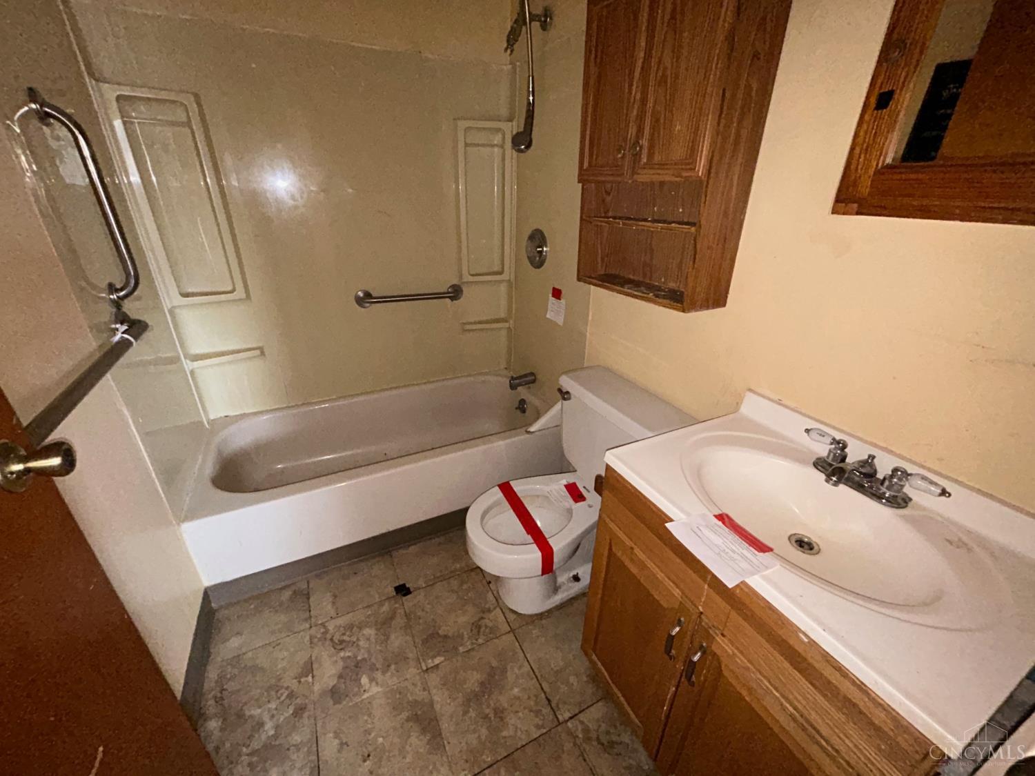 287 Shaker Court