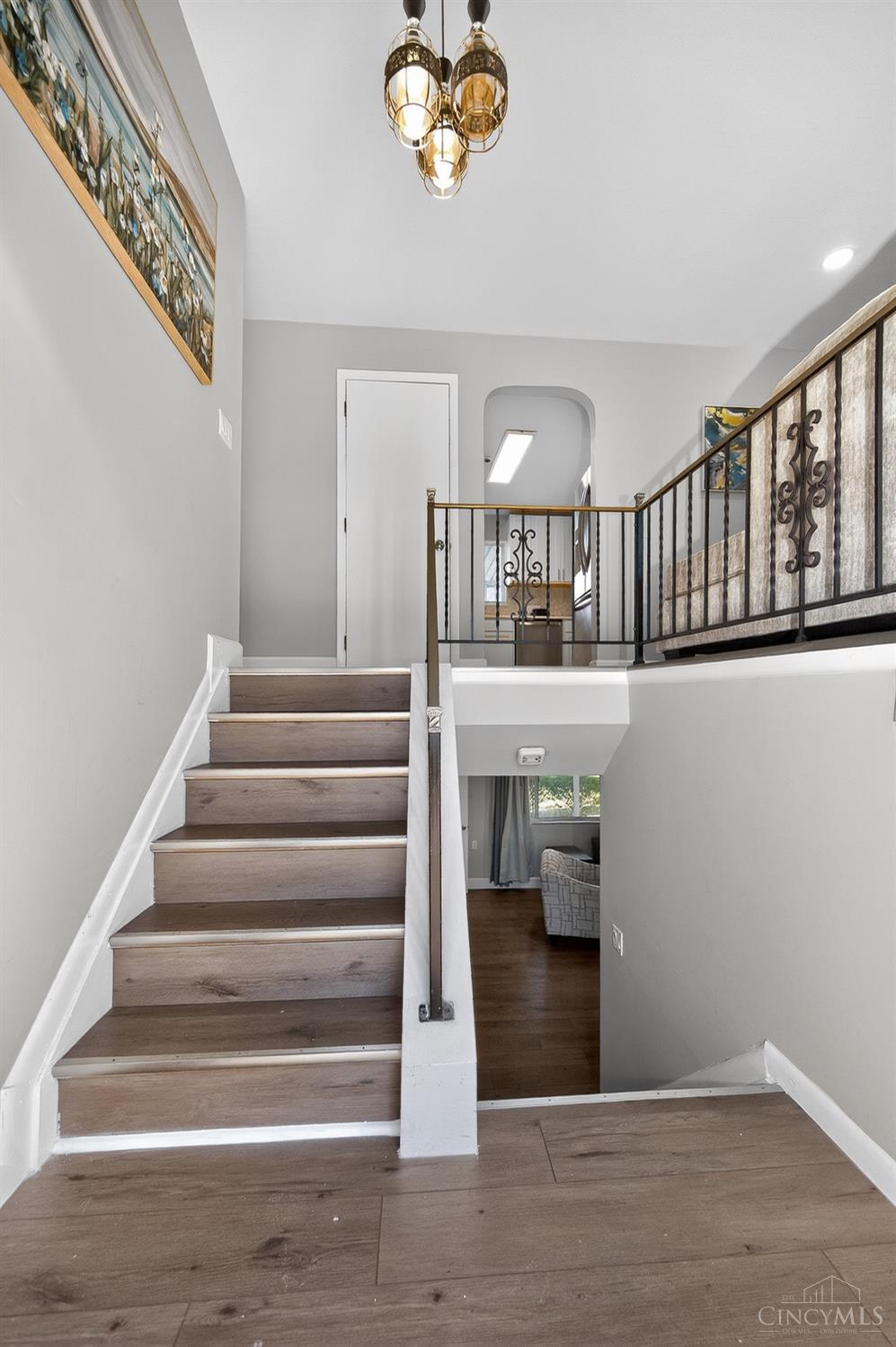 6628 Tulip Lane