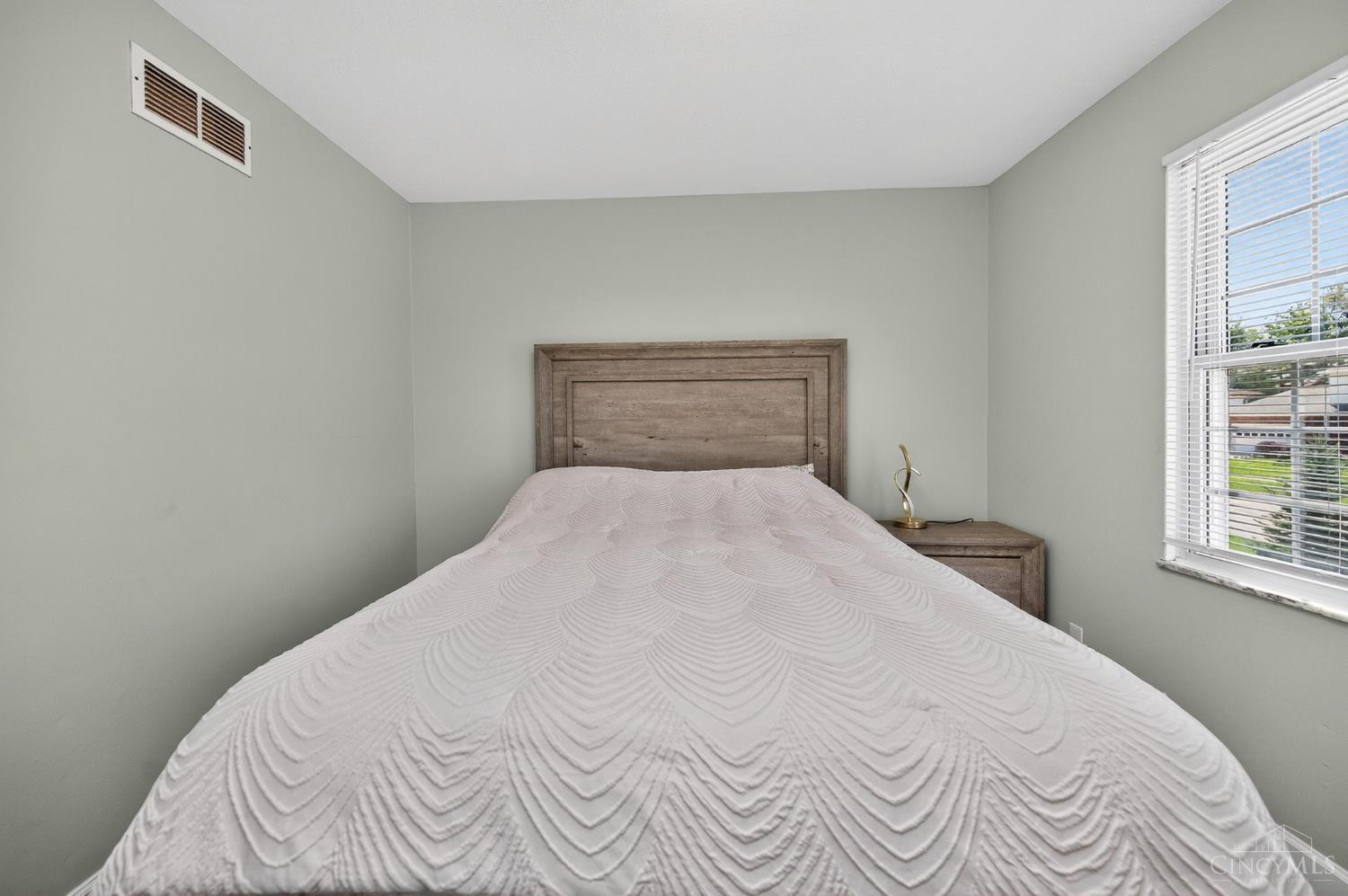 6628 Tulip Lane