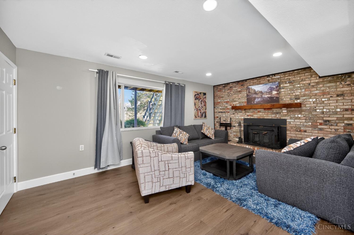 6628 Tulip Lane
