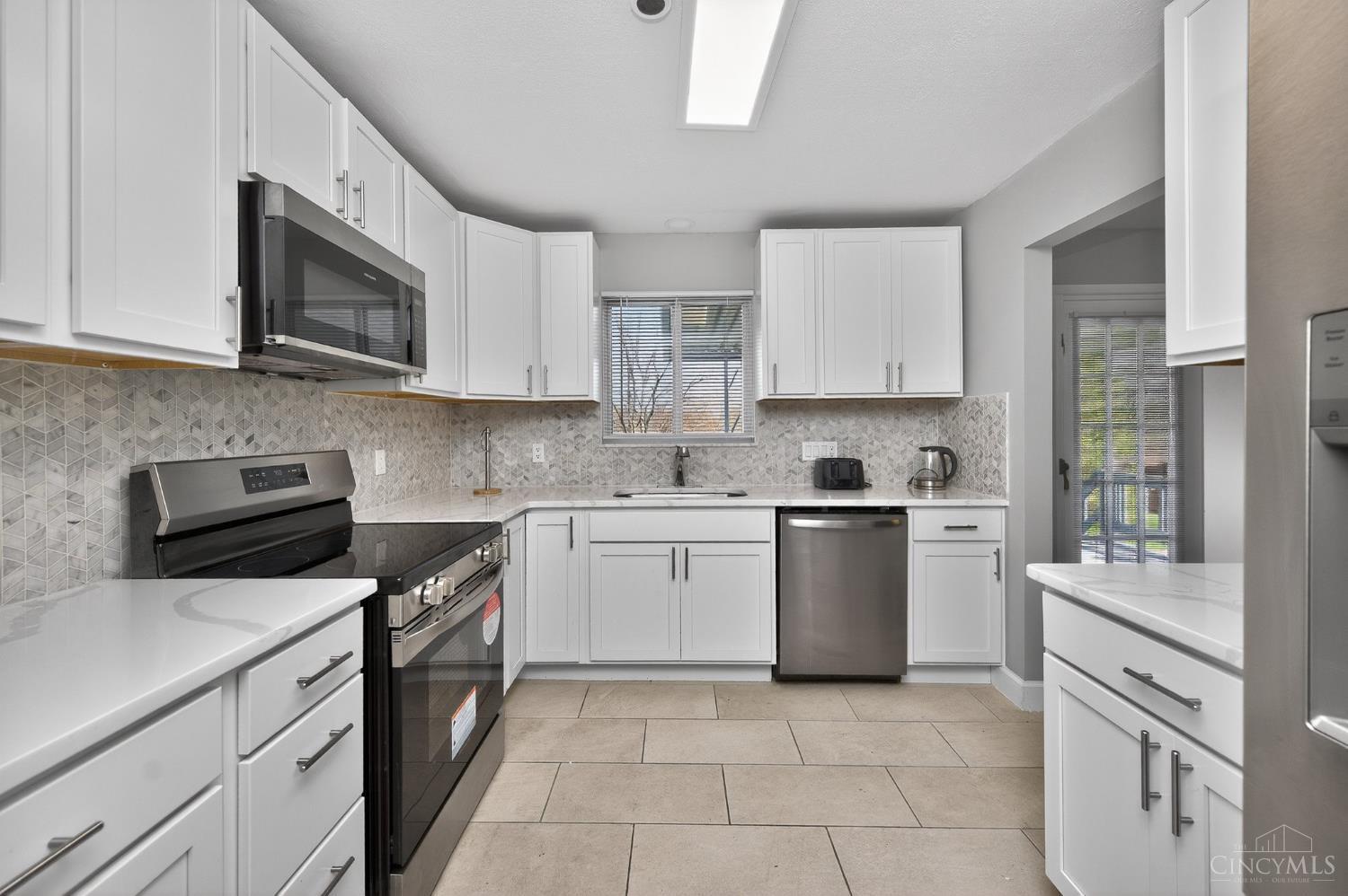 6628 Tulip Lane