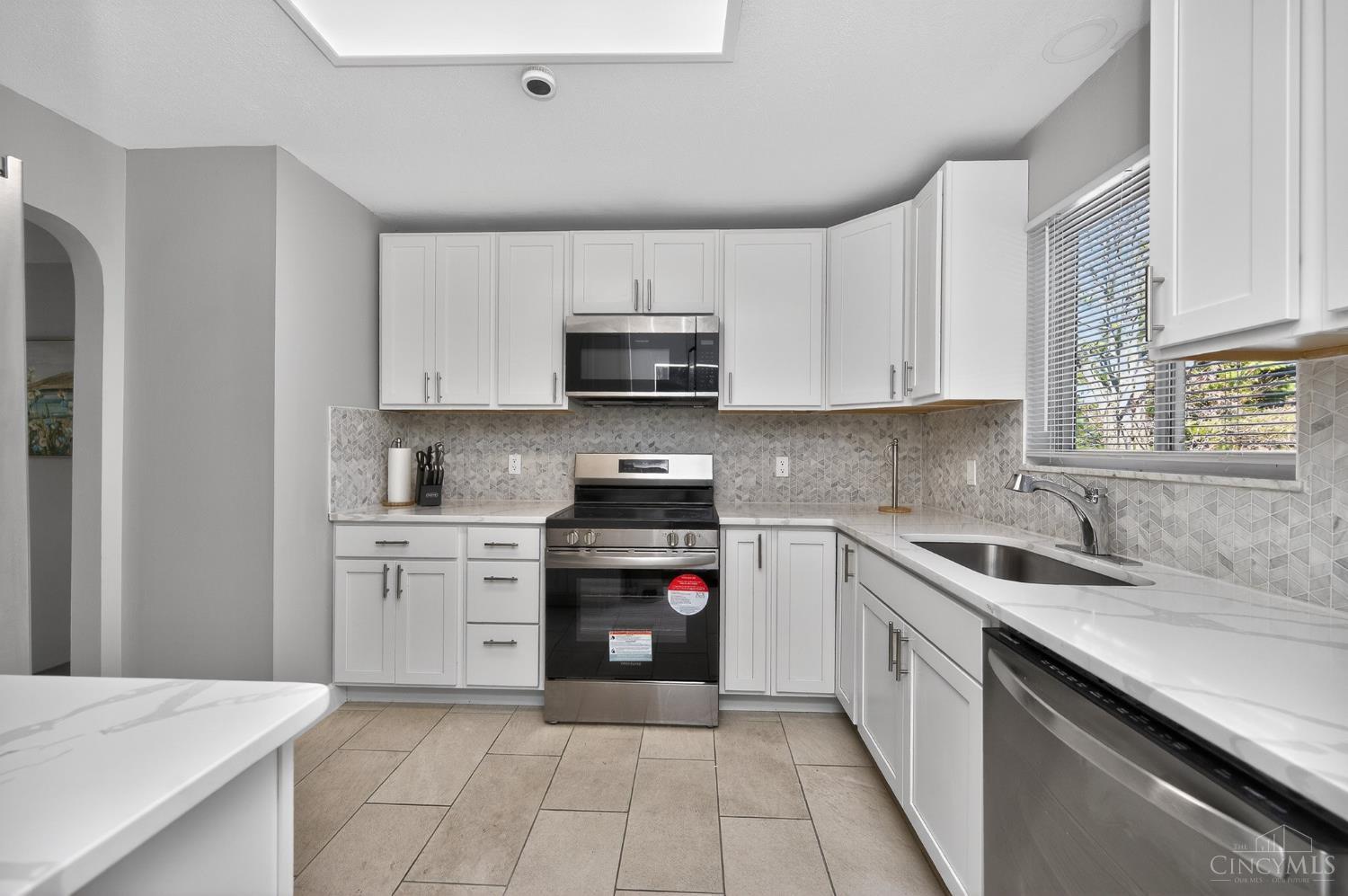 6628 Tulip Lane