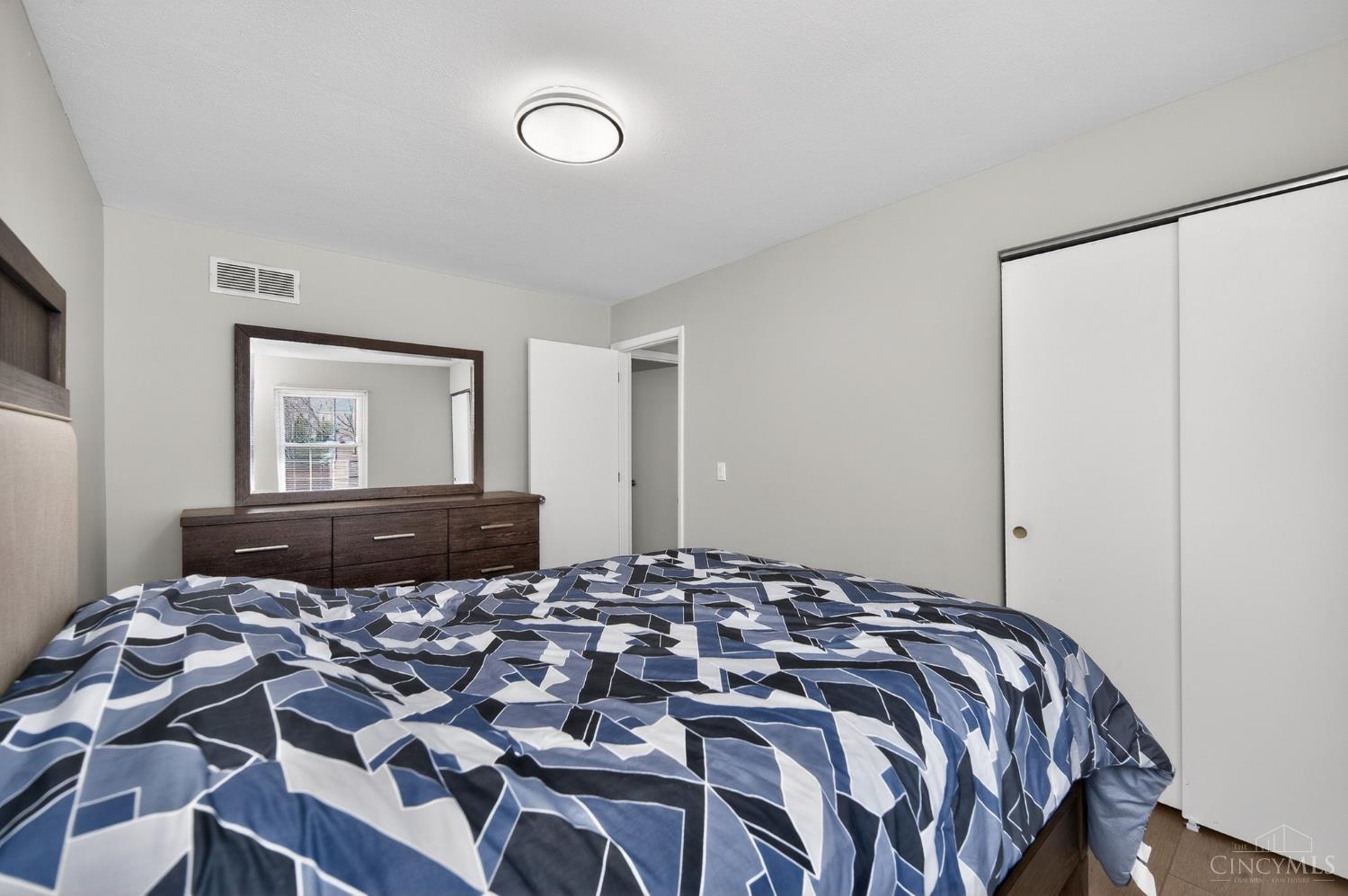 6628 Tulip Lane