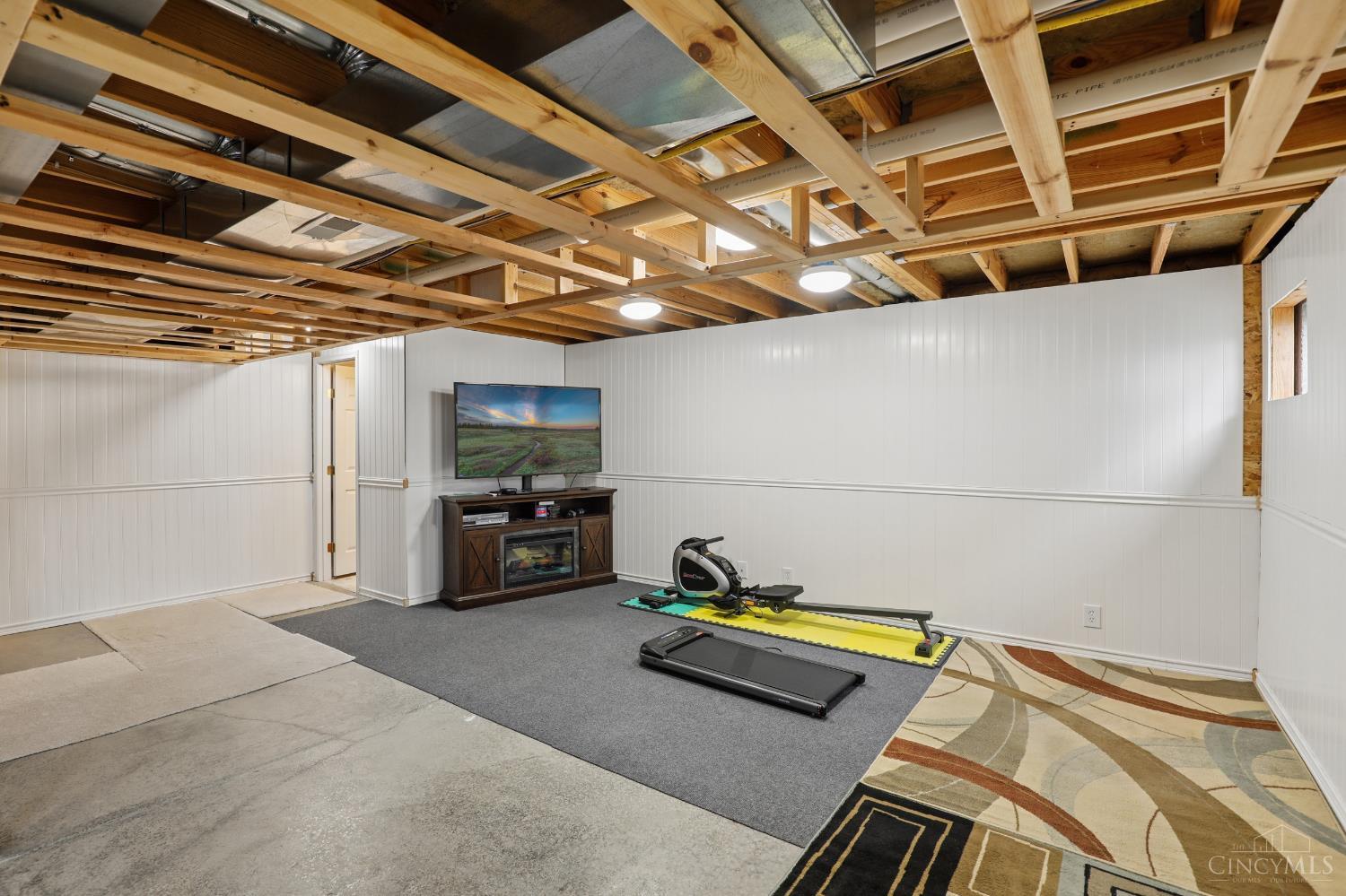6066 Glen View