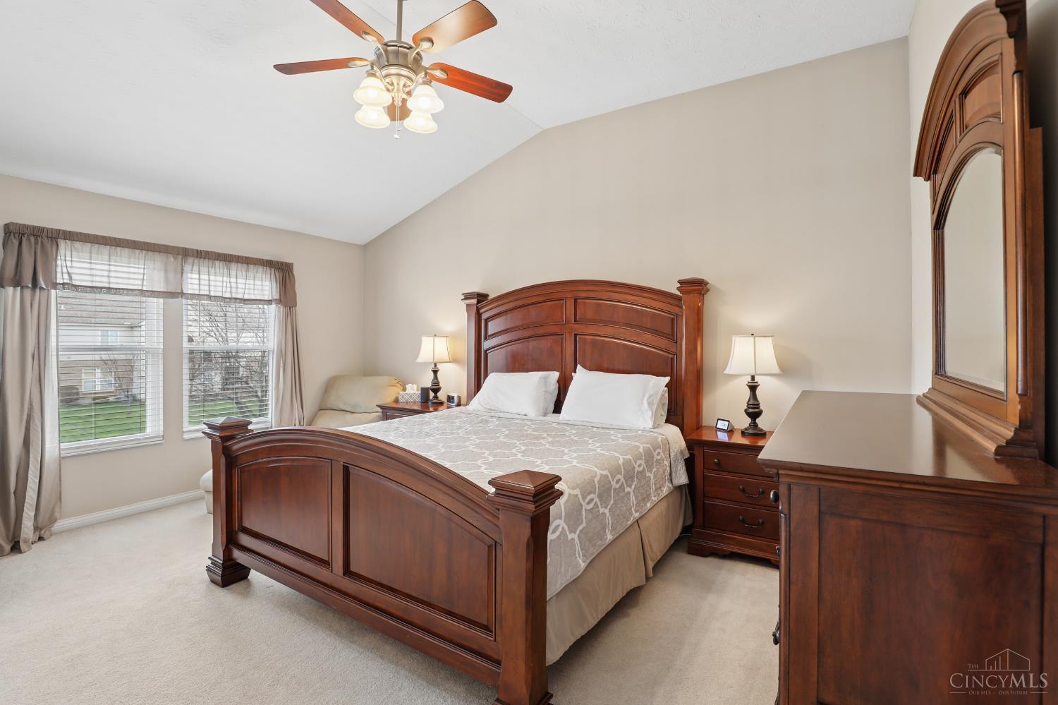 6066 Glen View