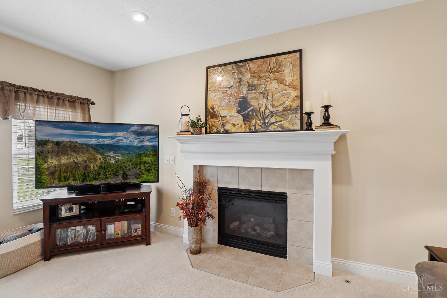 6066 Glen View