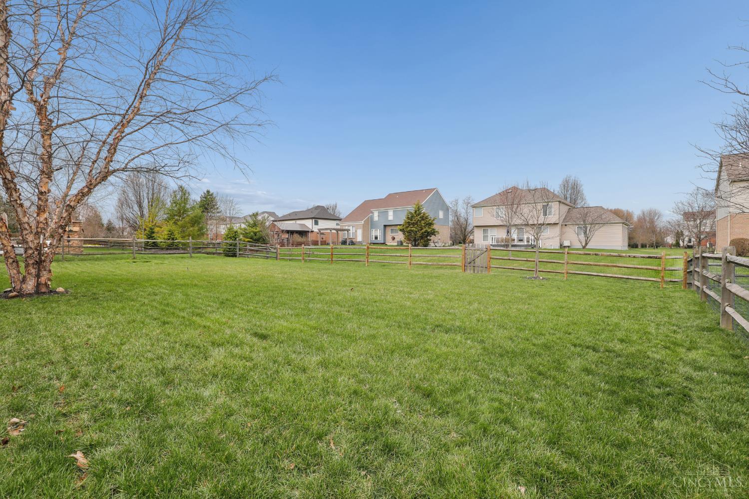 6066 Glen View