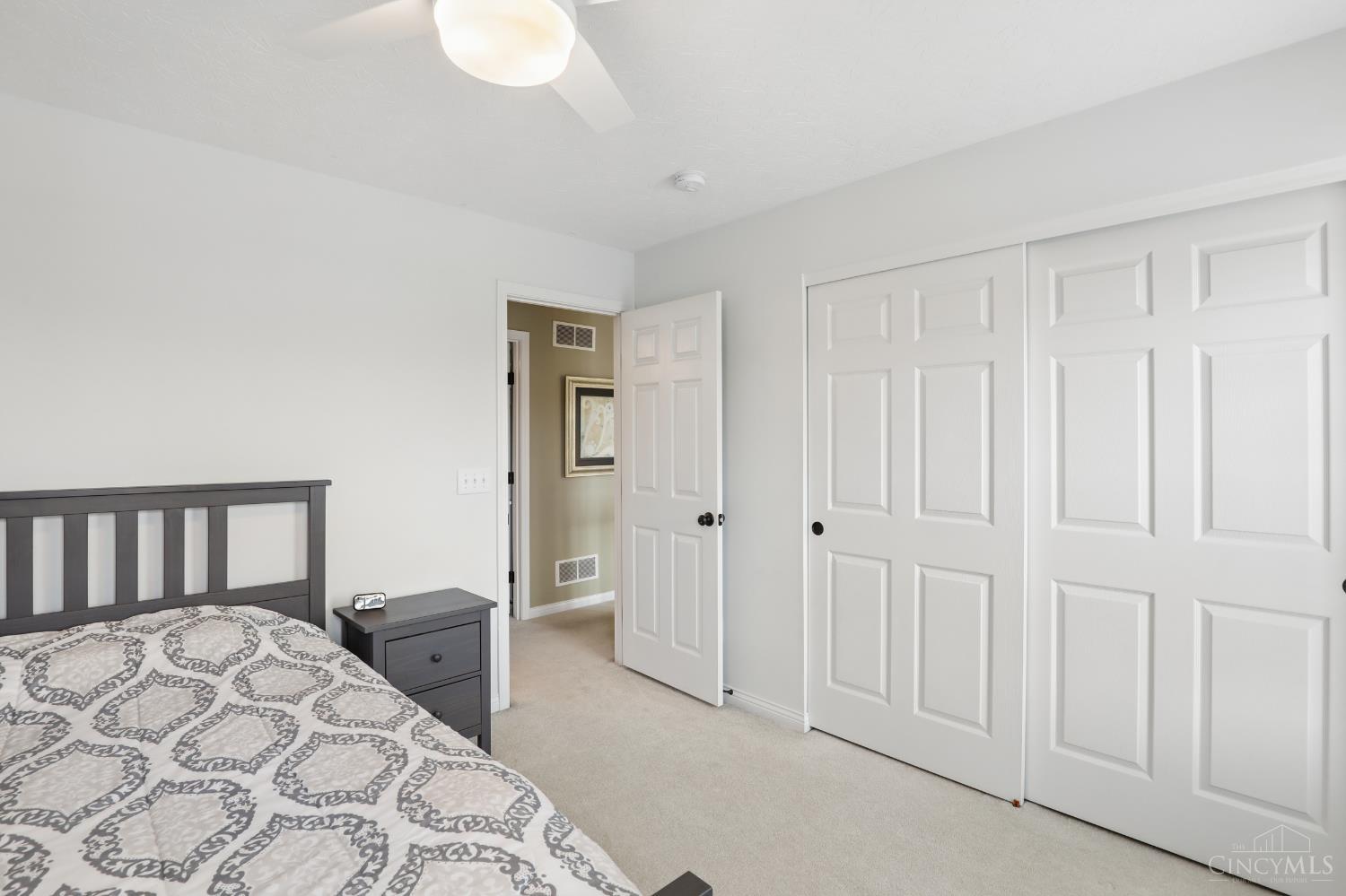 6066 Glen View