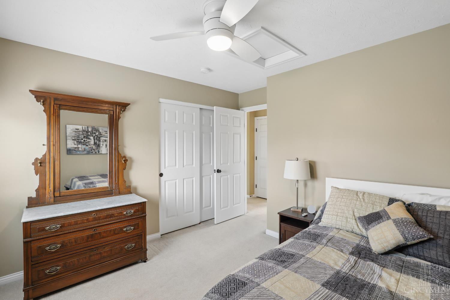 6066 Glen View