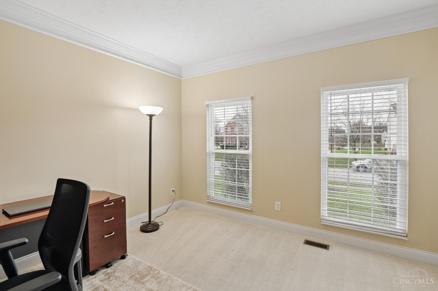 6066 Glen View