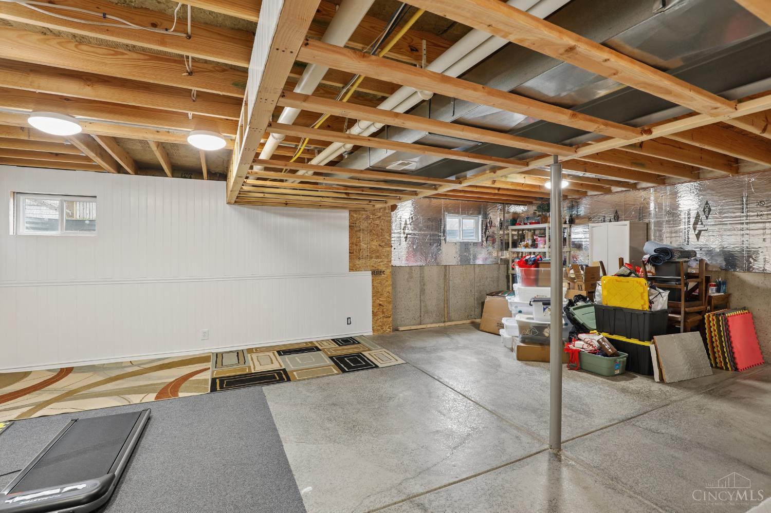 6066 Glen View